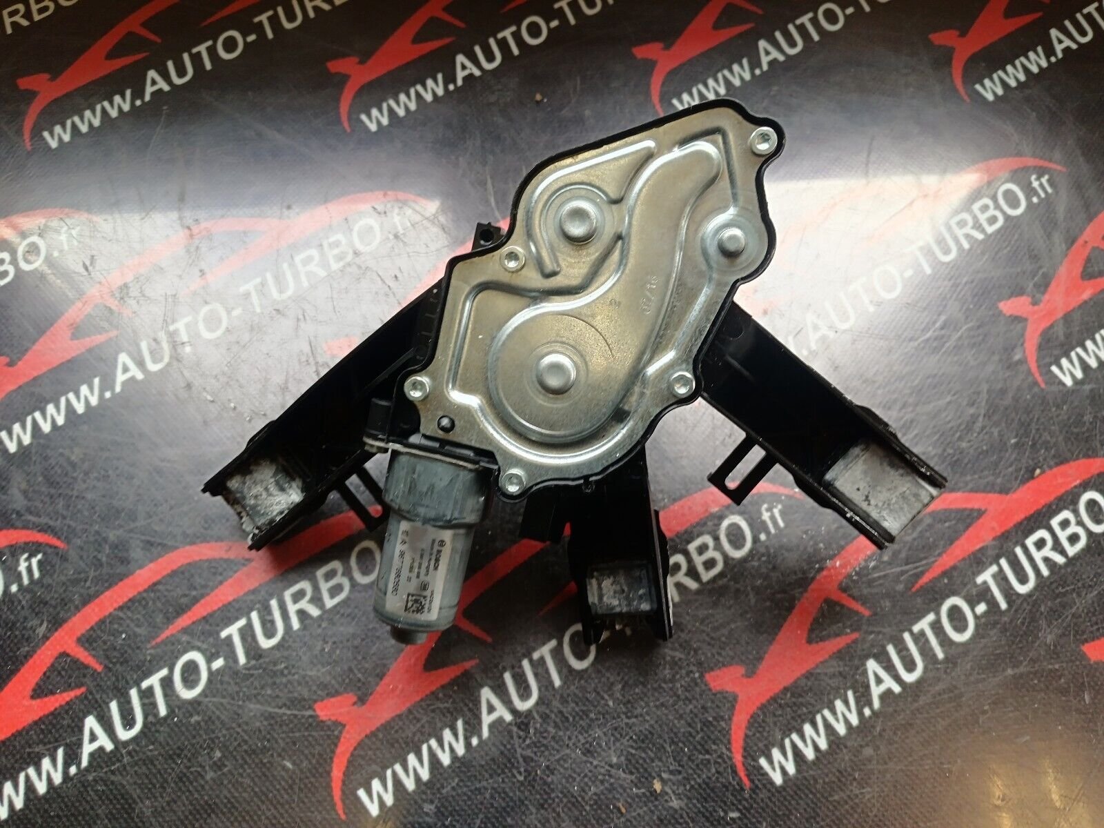 MOTEUR ESSUIE-GLACE ARRIERE PEUGEOT 308 REFERENCE: 9677680580