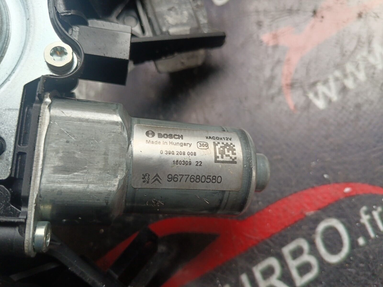 MOTEUR ESSUIE-GLACE ARRIERE PEUGEOT 308 REFERENCE: 9677680580