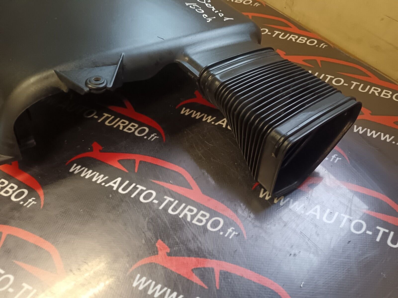 CACHE ADMISSION BMW SERIE 1 120i 150CH REFERENCE: 7561927