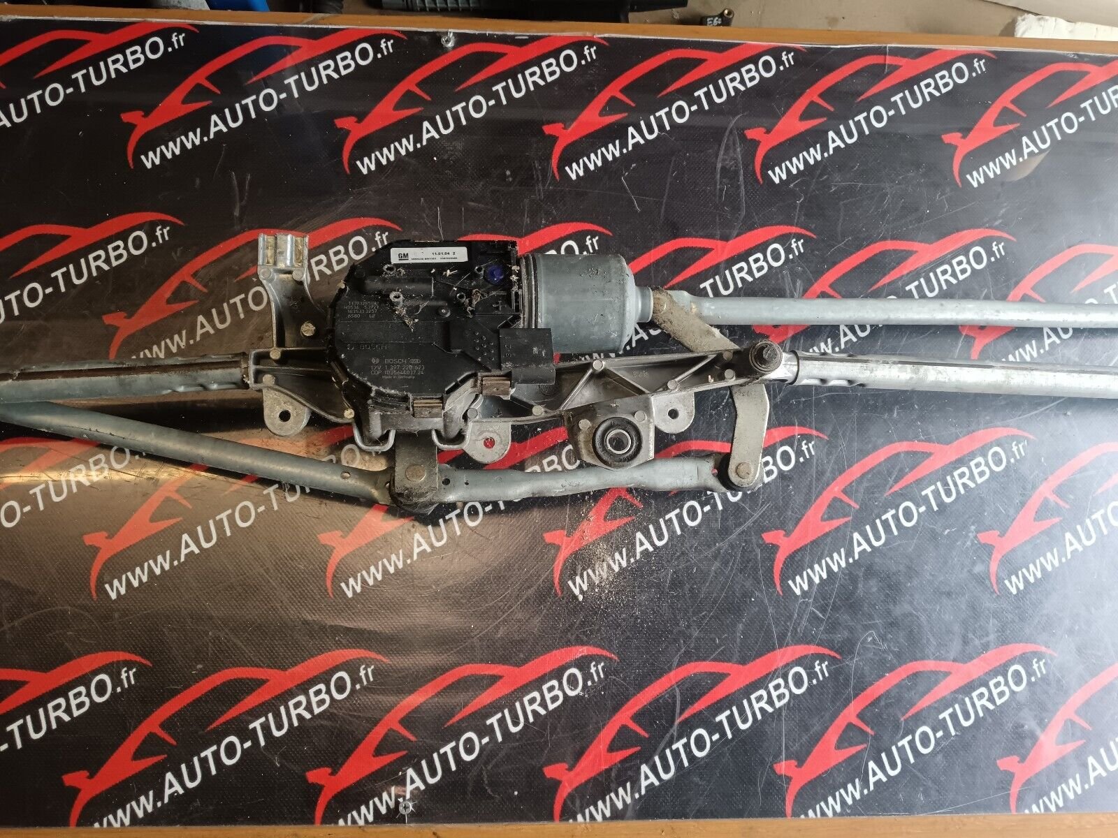 MOTEUR ESSUIE GLACE OPEL ASTRA J REFERENCE: 1397220623