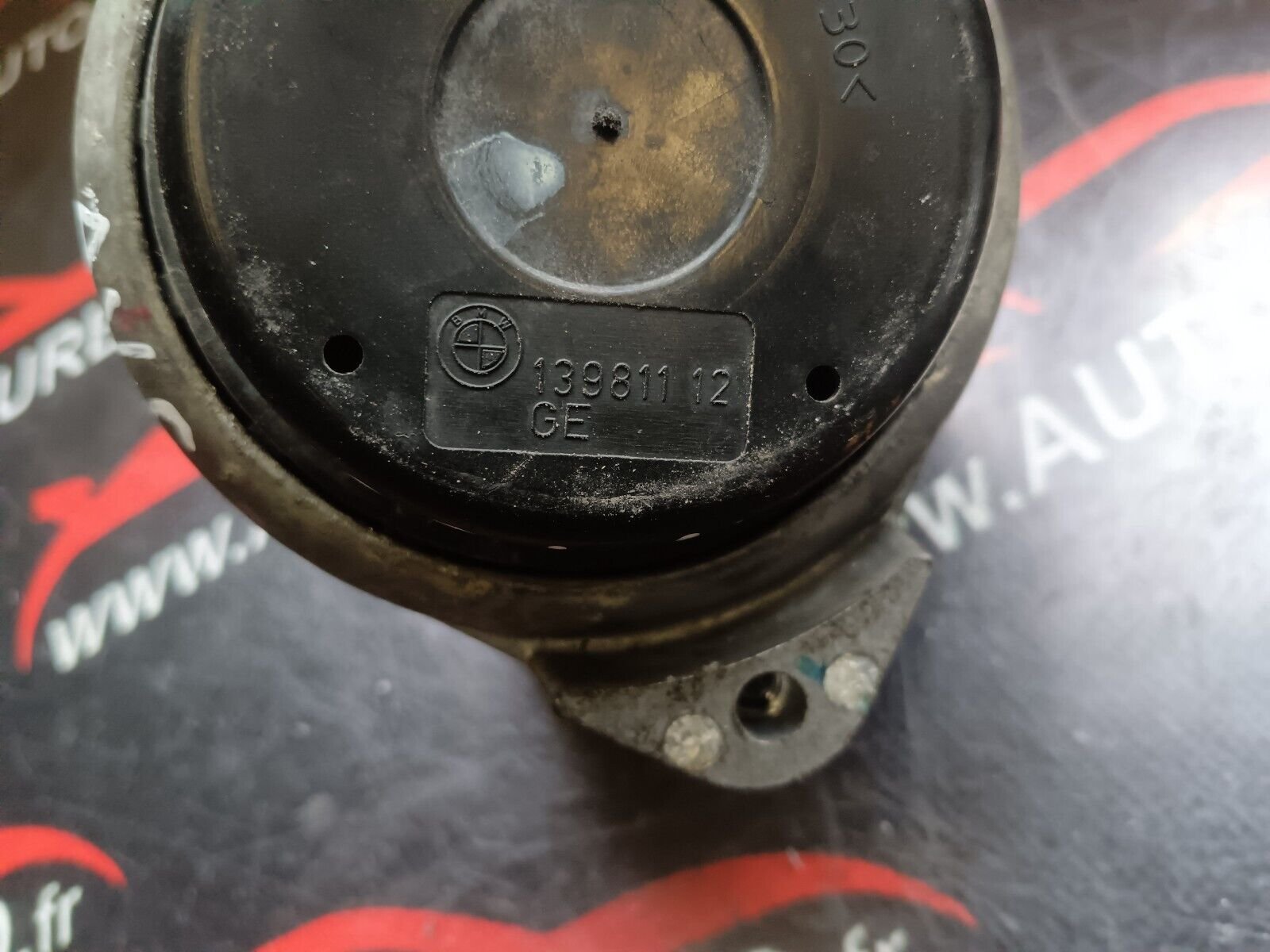 SUPPORT MOTEUR  AVANT GAUCHE  BMW SERIE   E81/E87/E90 13981112