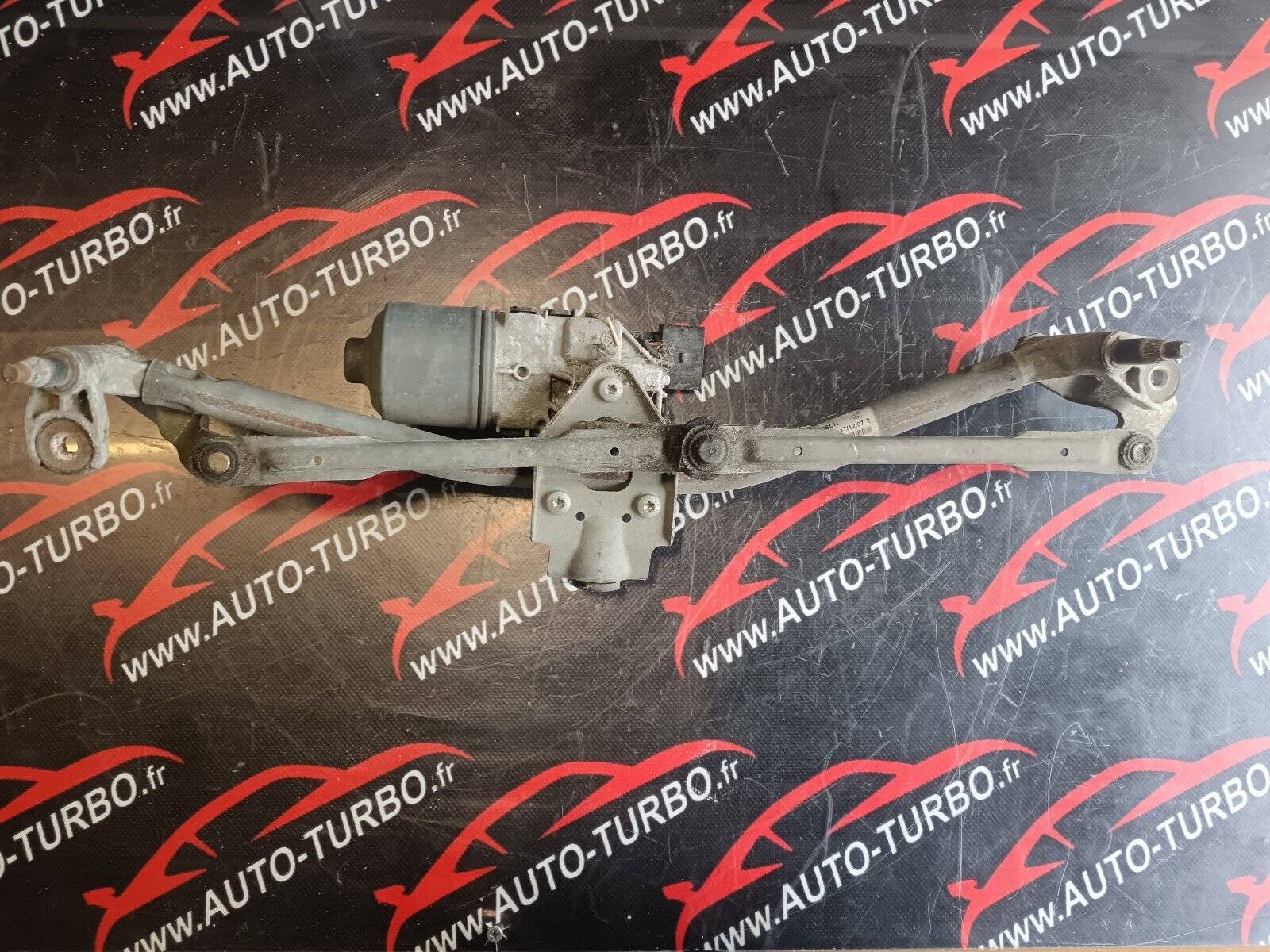 MOTEUR ESSUIE GLACE VOLKSWAGEN POLO IV REFERENCE: 3397020625