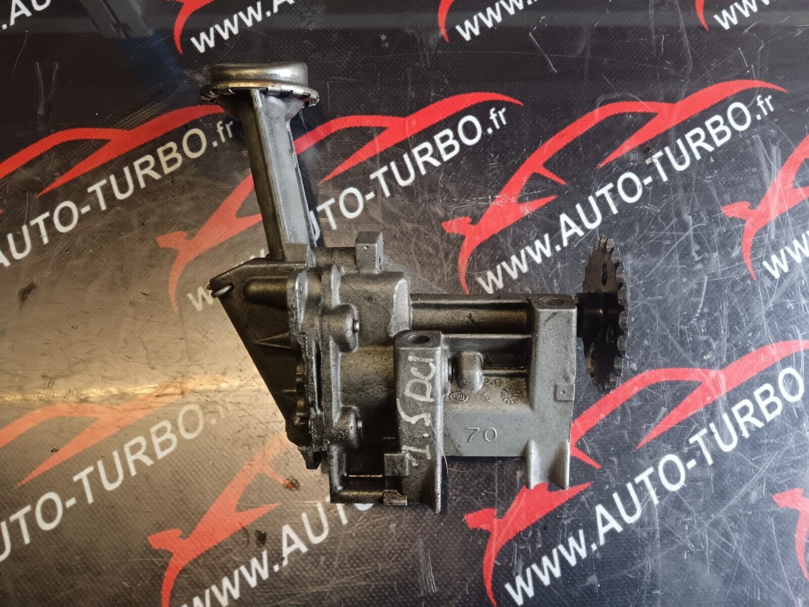 POMPE A HUILE RENAULT 1.5DCI REFERENCE: 8200307174