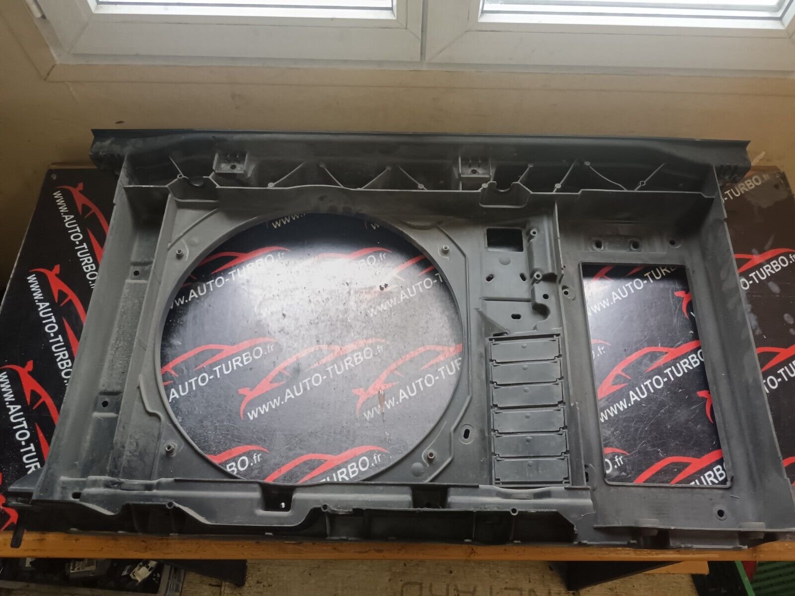 SUPPORT RADIATEUR CITROEN C4 PICASSO REFERENCE: 9658575680