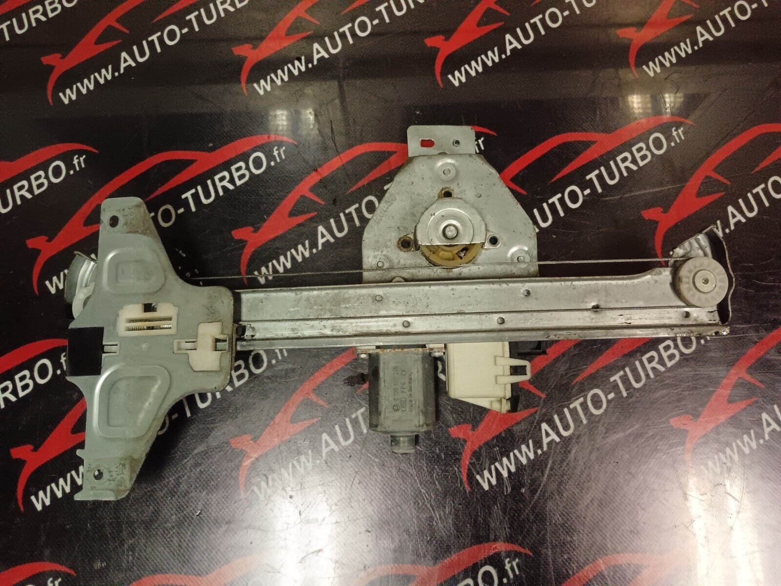 MECHANISME LEVE VITRE AVEC MOTEUR CITROEN C4 ARRIERE DROIT REFERENCE: 9647444280