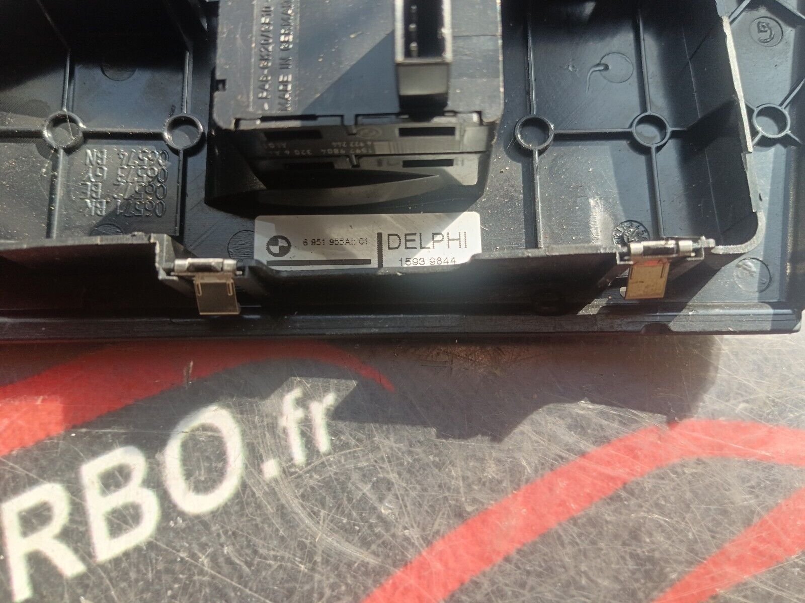 COMMANDE LEVE VITRE AVANT GAUCHE BMW 525 E60 REFERENCE: 6951955