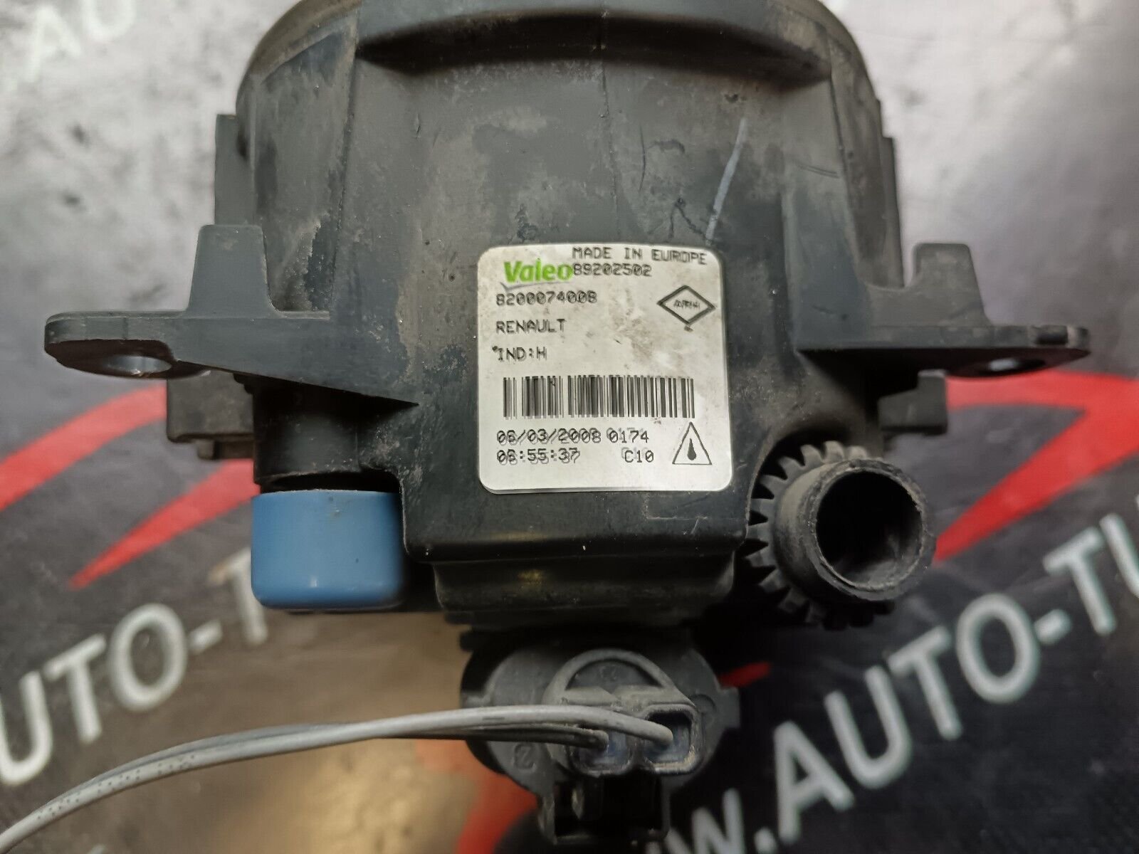 PHARE ANTIBROUILLARD AVANT DROIT RENAULT SCENIC 3 REFERENCE: 8902502