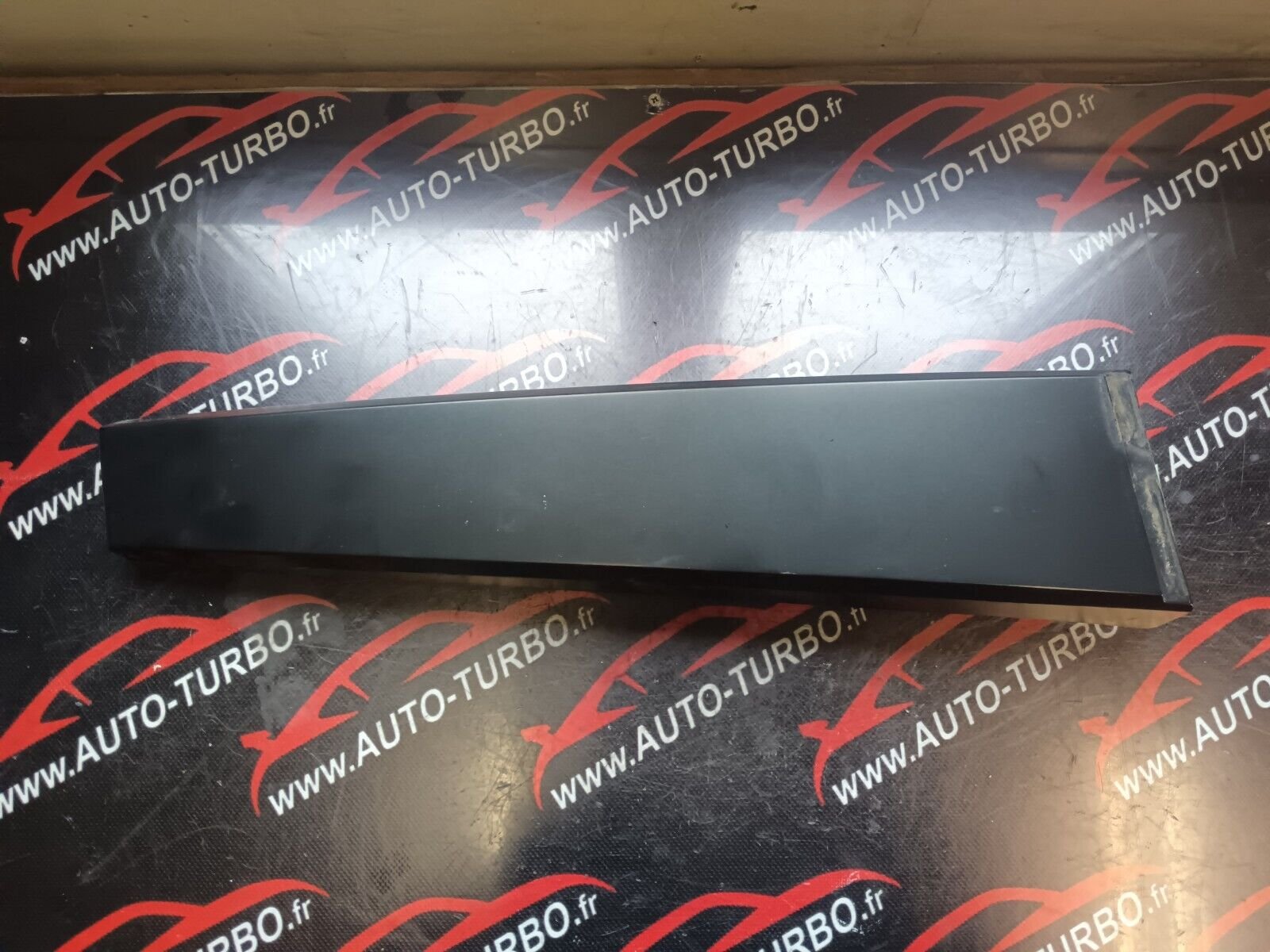 MOULURE GAUCHE CITROEN C4 PICASSO REFERENCE: 9659037580