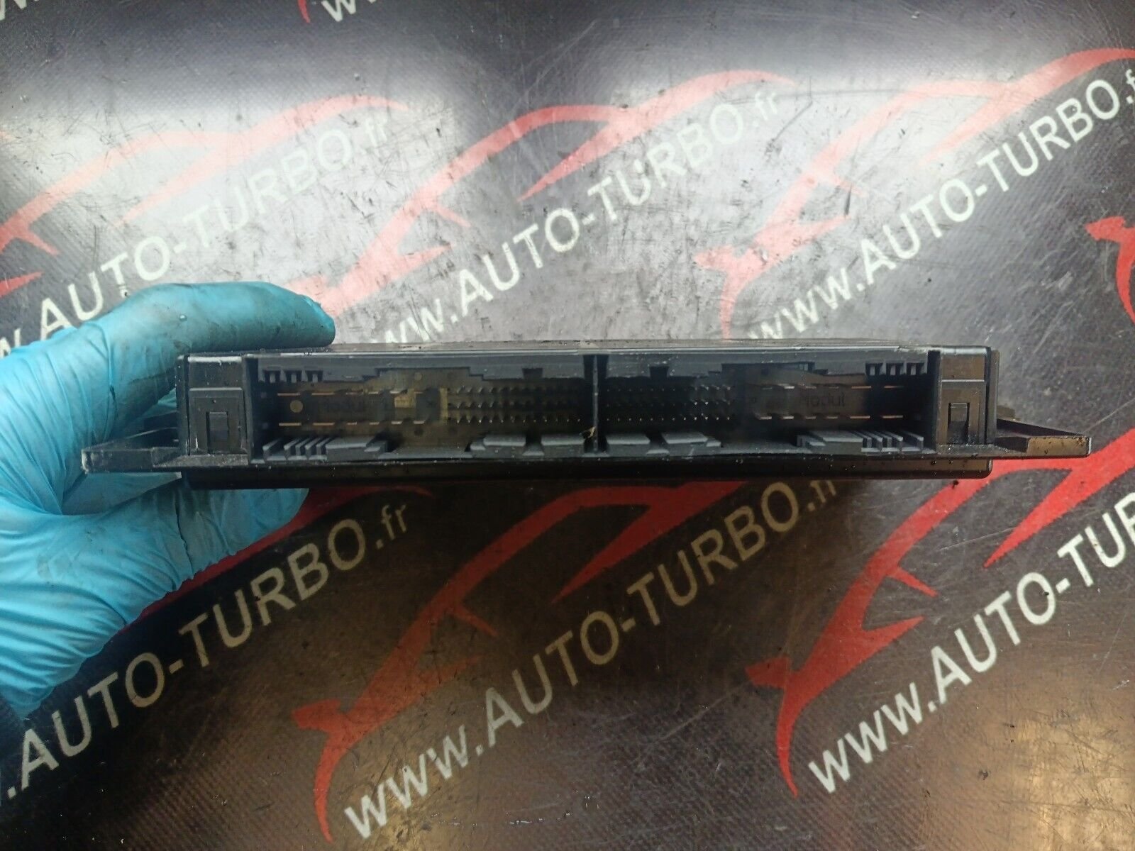 MODULE ELECTRONIQUE BMW SERIE 1 120i REFERENCE: 9128180