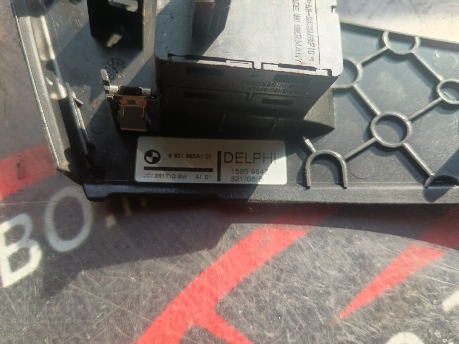 COMMANDE LEVE VITRE ARRIERE DROIT BMW 525 E60 REFERENCE: 6951965