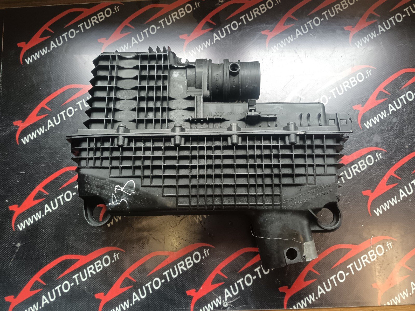 BOITE FILTRE A AIR RENAULT CLIO II REFERENCE: 8200025236