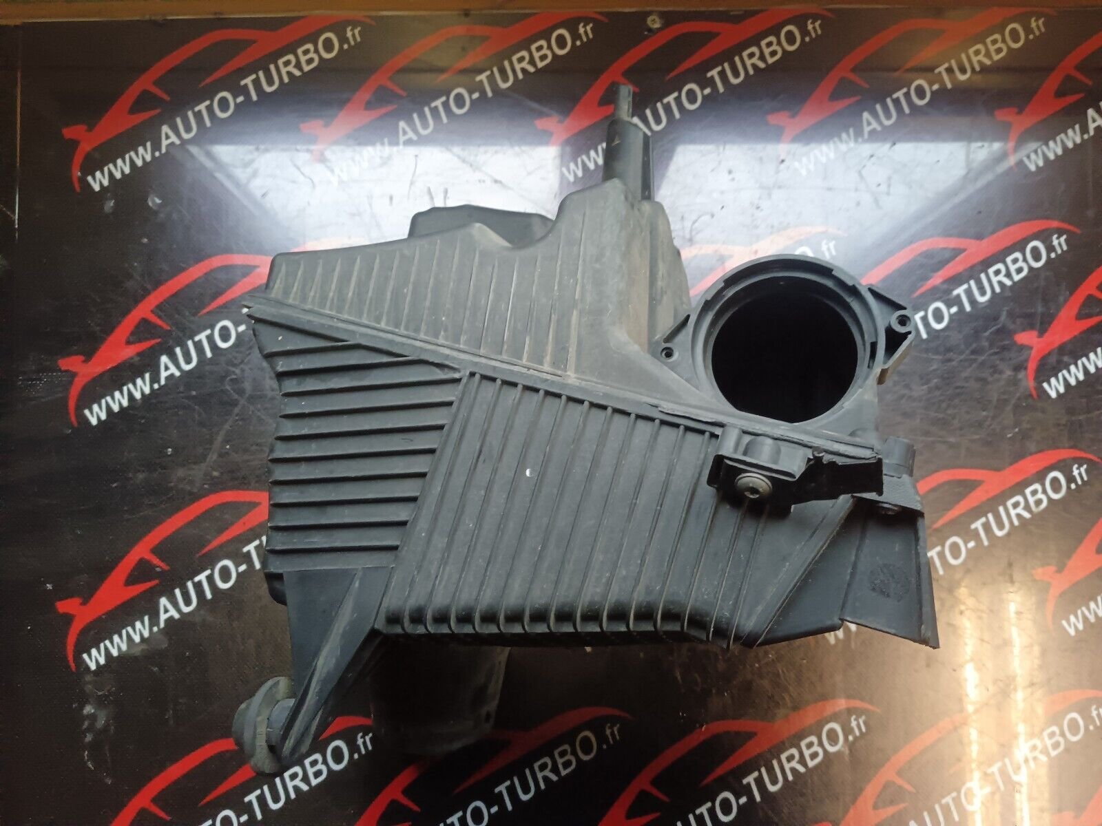 BOITIER FILTRE A L'AIR RENAULT SCENIC 2 REFERENCE: 8200176559