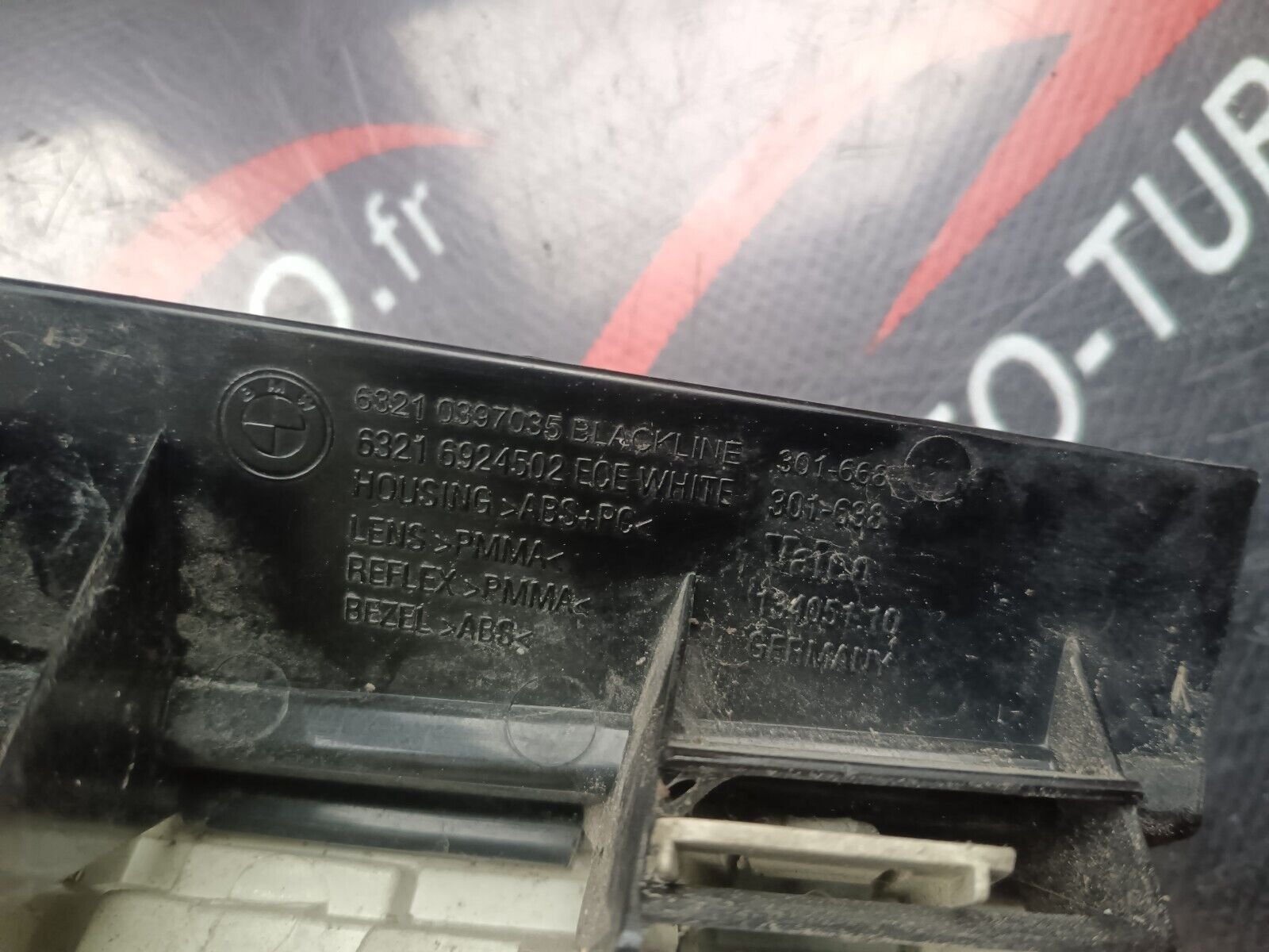 FEU ARRIERE DROIT BMW SERIE 1 REFERENCE: 0397035