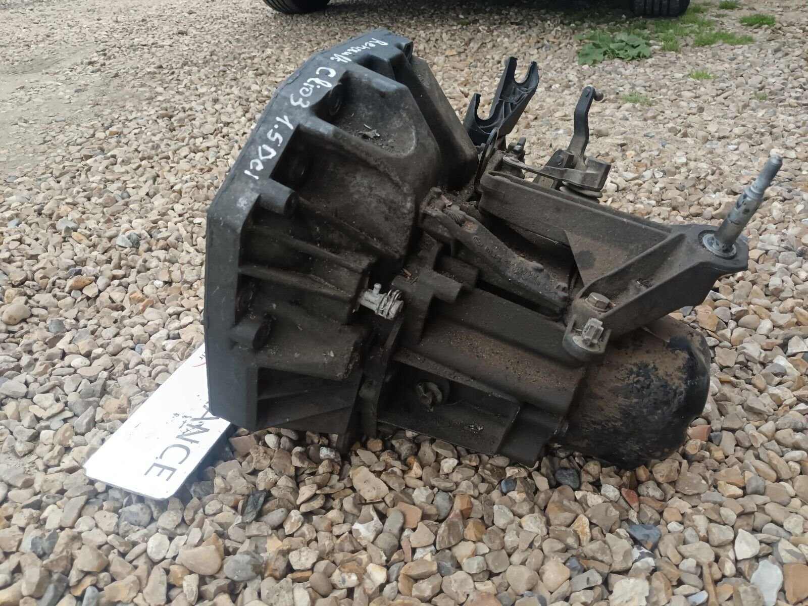 BOIT DE VITESSES  RENAULT CLIO III 1.5DCI REFERENCE: 8200459875