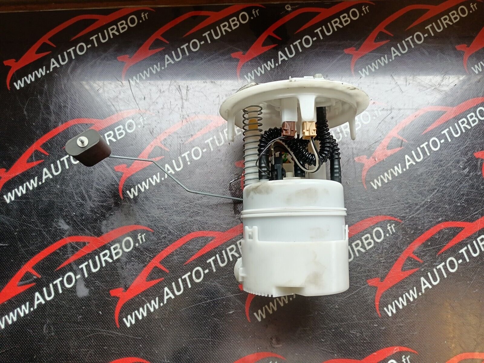 POMPE A GAVAGE CITROEN C4 COUPE REFERENCE: 9682753580