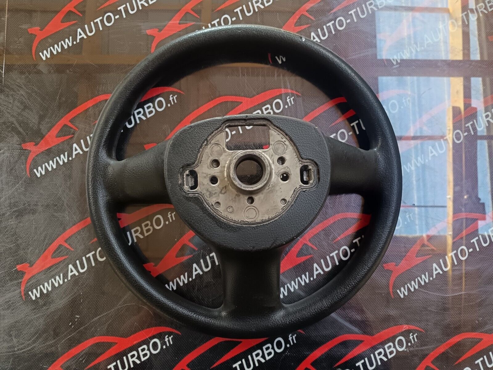 VOLANT EN CUIR VOLKSWAGEN GOLF V