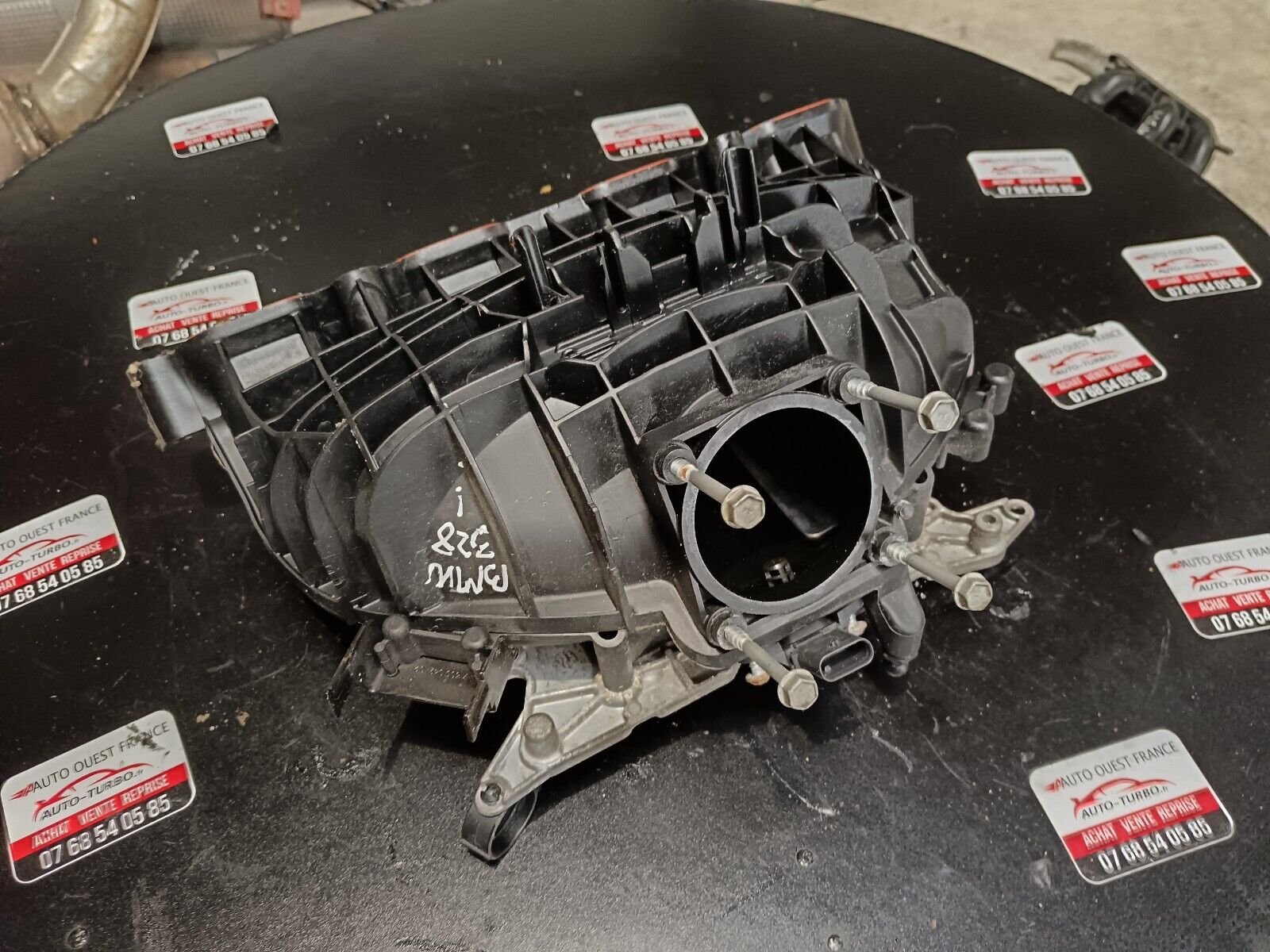 COLLECTEUR D'ADMISSION BMW 328i REFERENCE: 7588126