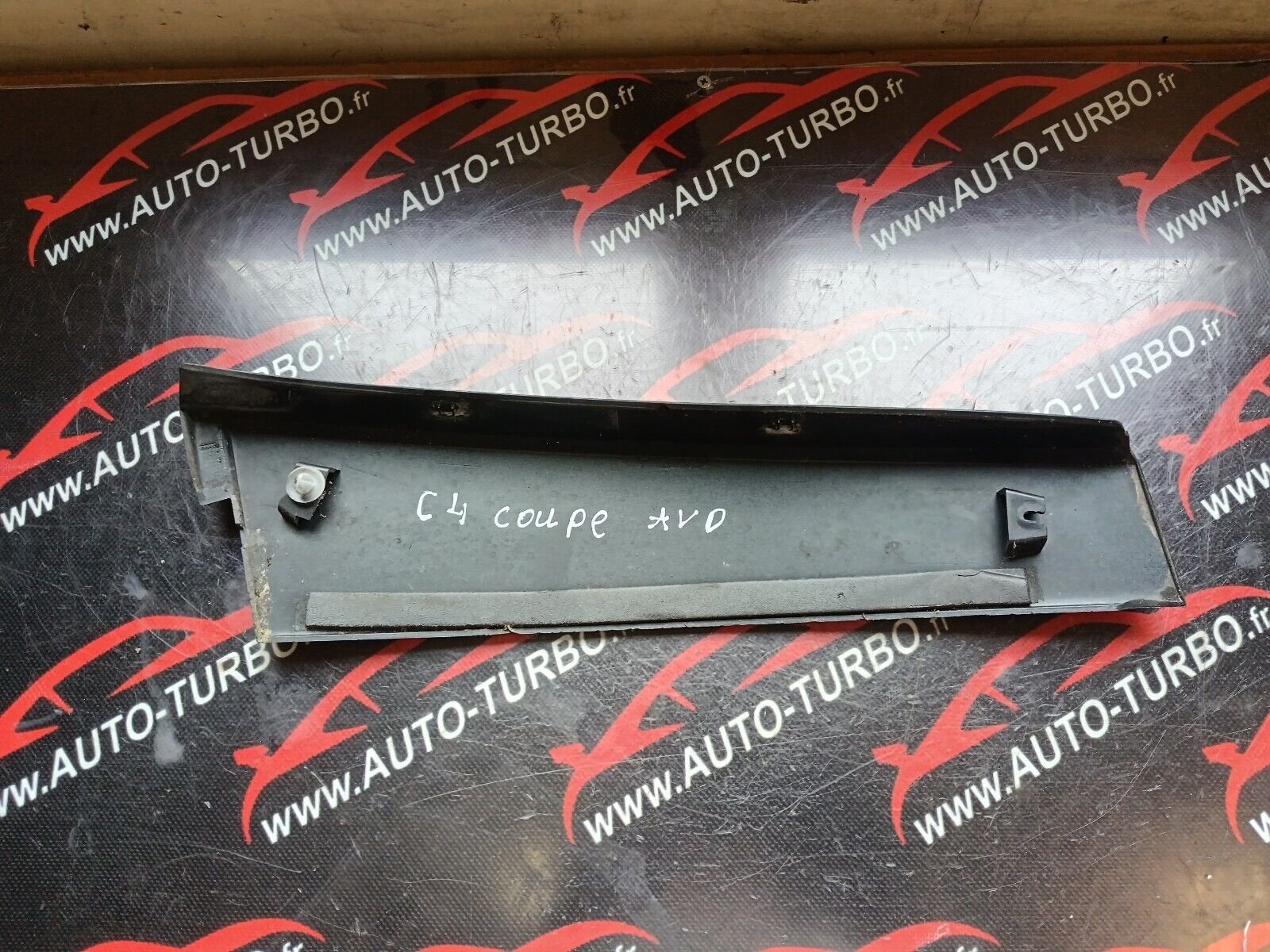 MOULURE DROIT CITROEN C4 COUPE REFERENCE: 9653069477