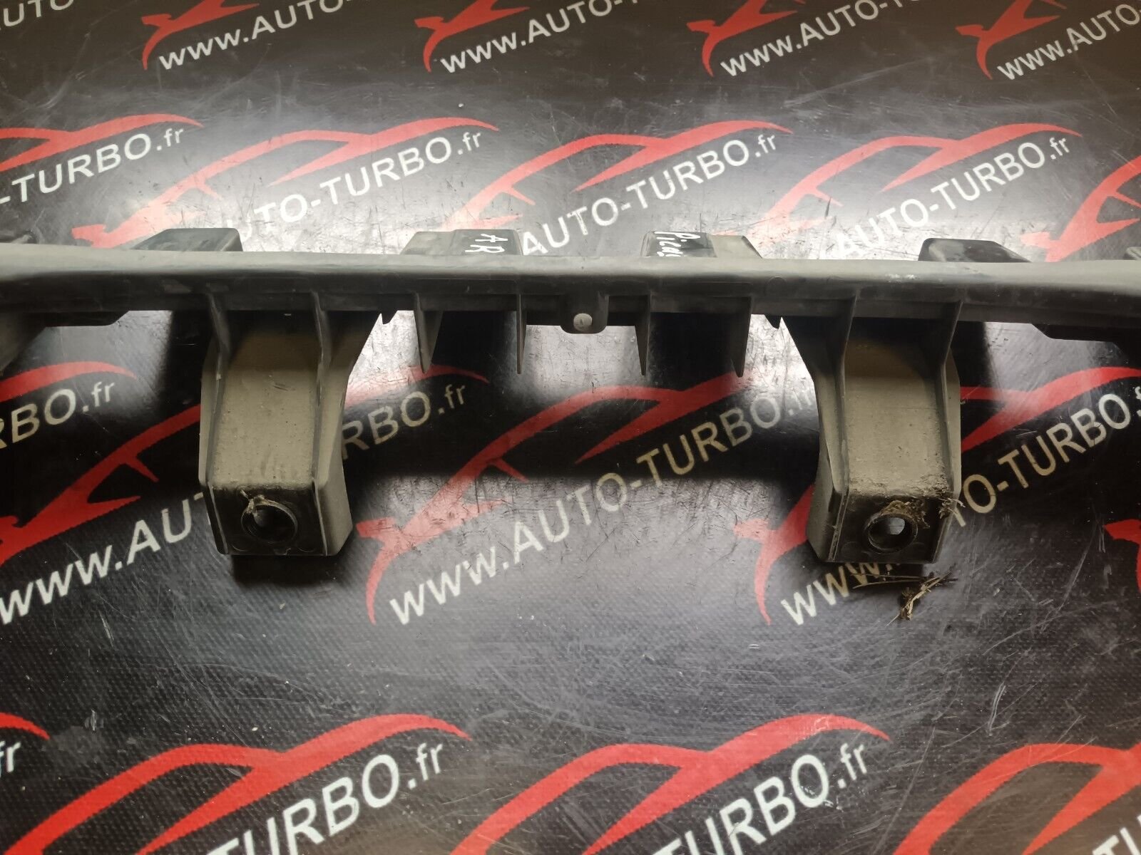 MOULURE ARRIERE CITROEN C4 PICASSO REFERENCE: 9680464480