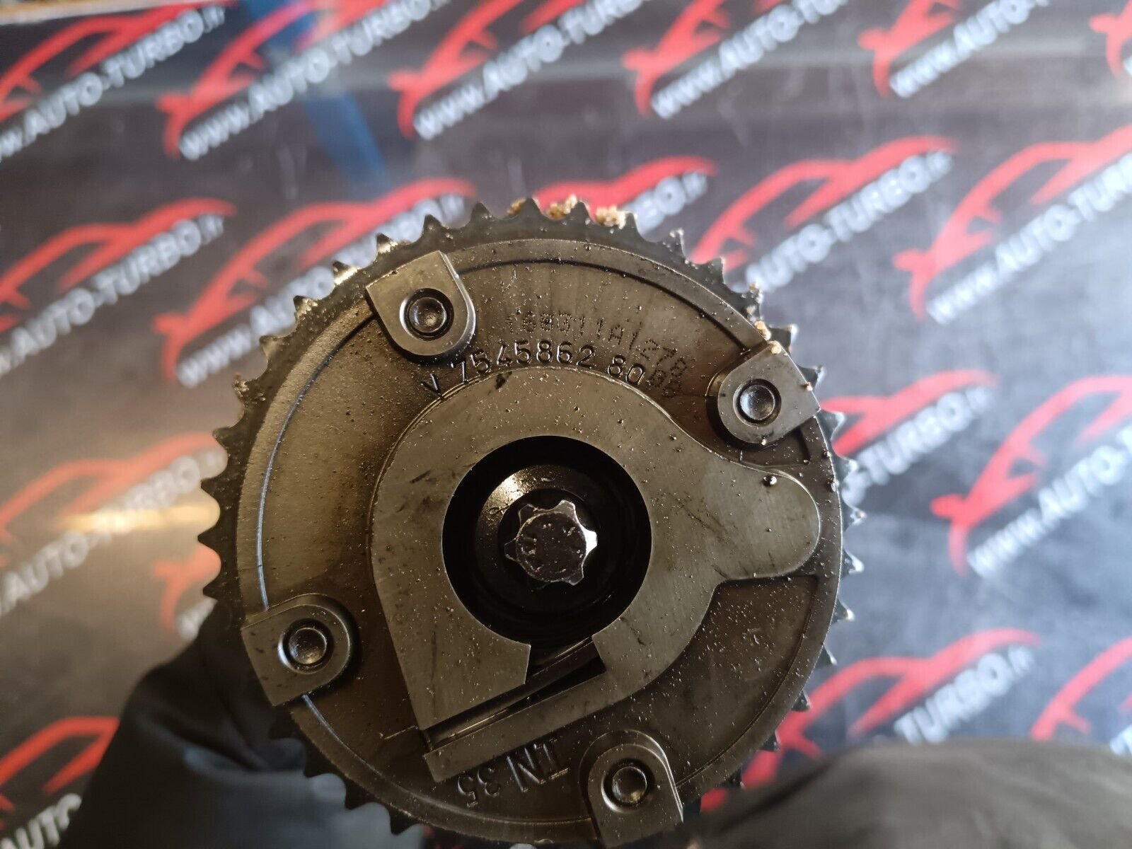 ARBRE A CAME AVEC POULIE CITROEN C4 ESSENCE REFERENCE: 754586280