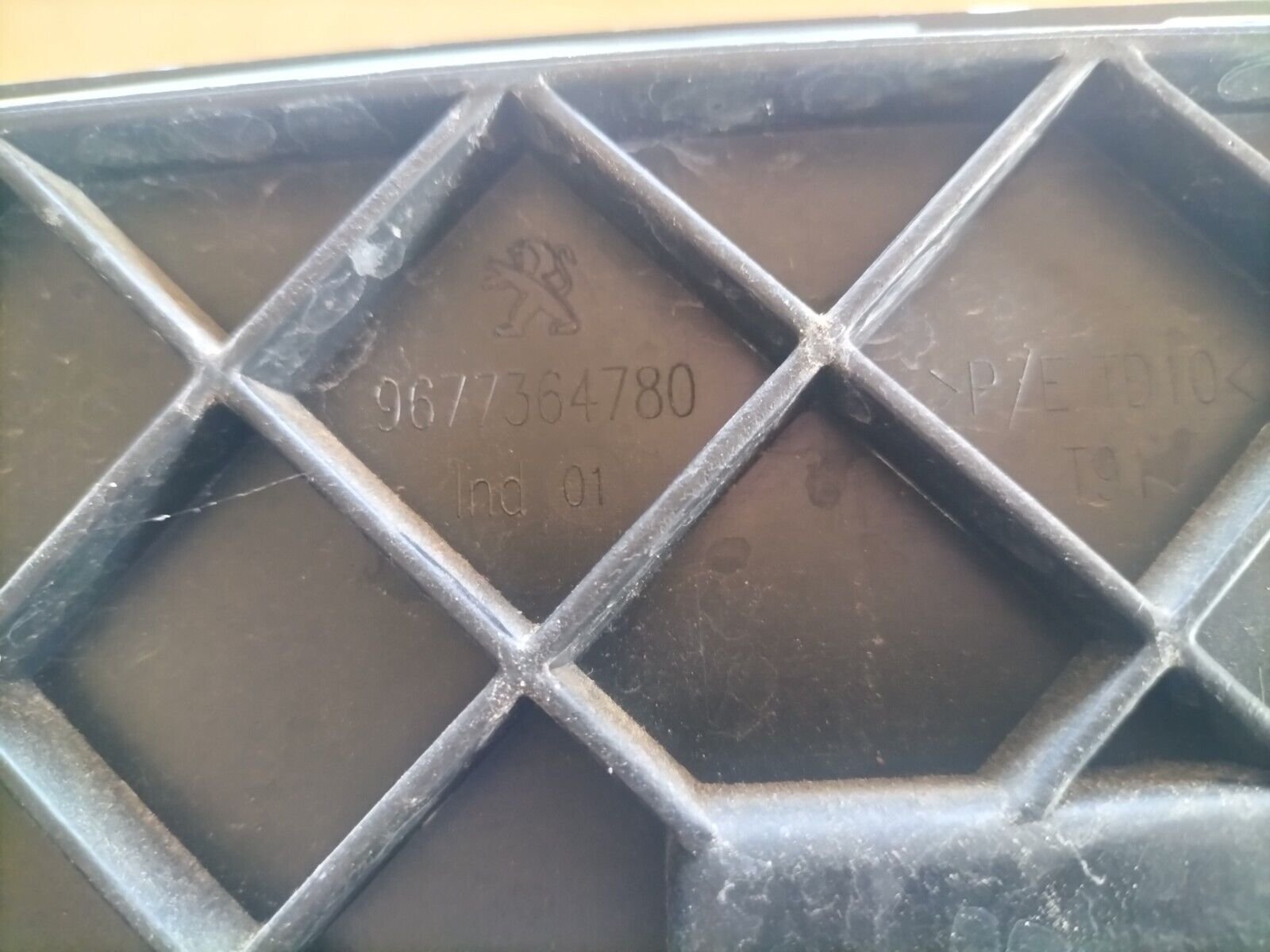 SUPPORT PARE CHOC ARRIERE PEUGEOT 308 PHASE 2 9677364780