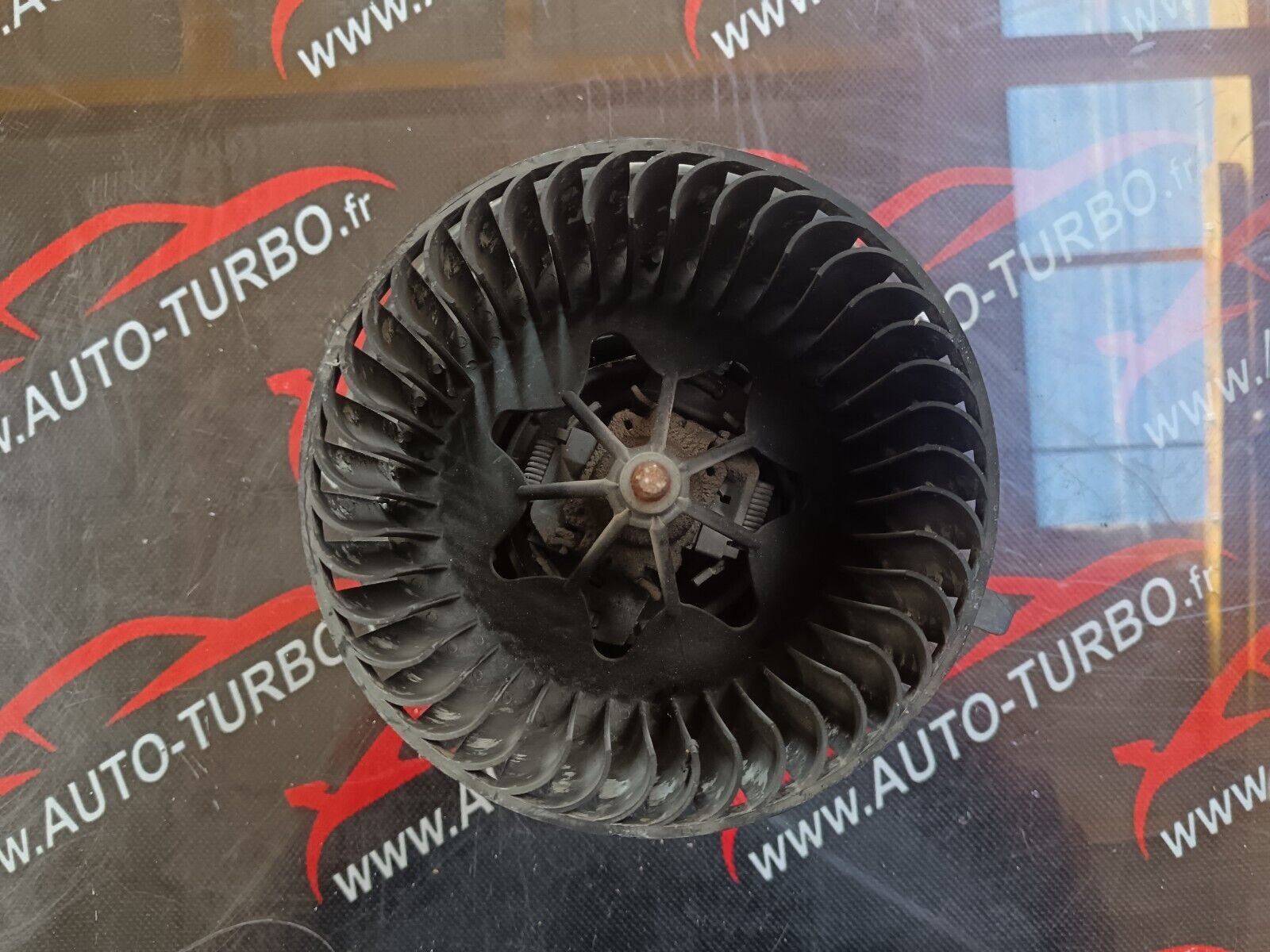 PULSEUR D'AIRB VOLKSWAGEN GOLF V REFERENCE: 3C0907521B