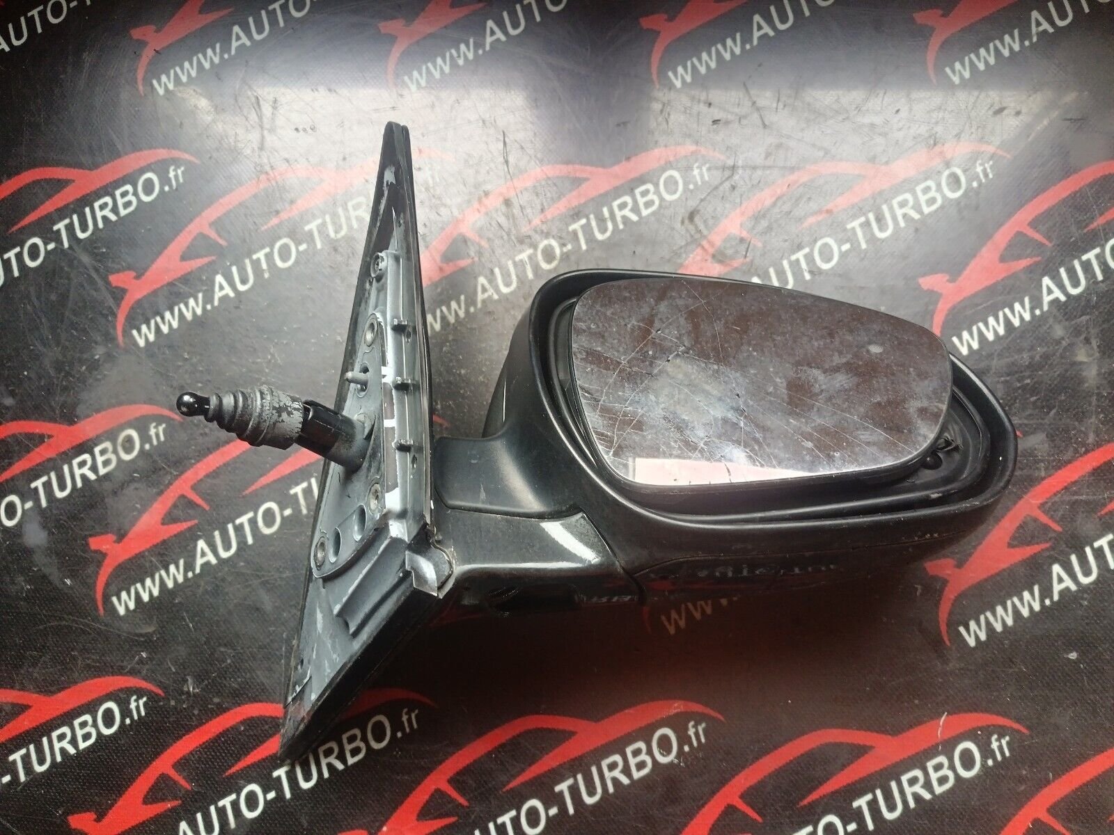 RETROVISEUR DROIT HYUNDAI i30 REFERENCE: 589140