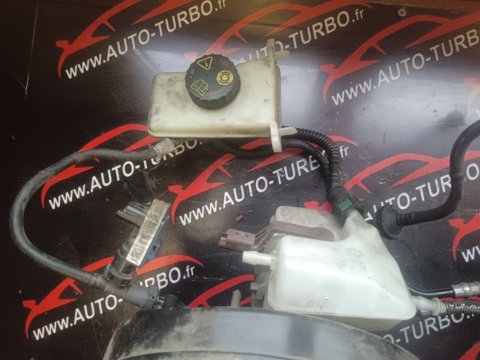 SERVO FREIN PEUGEOT 308SW 2 T9