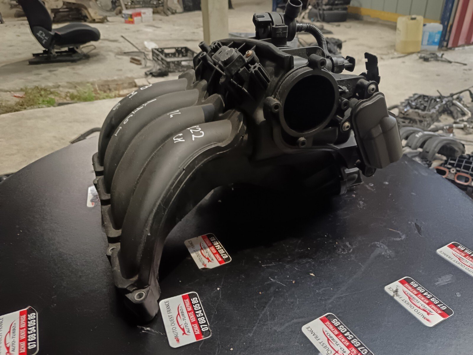 COLLECTEUR D'ADMISSION BMW 116i 2.0 122CH REFERENCE: 7544513