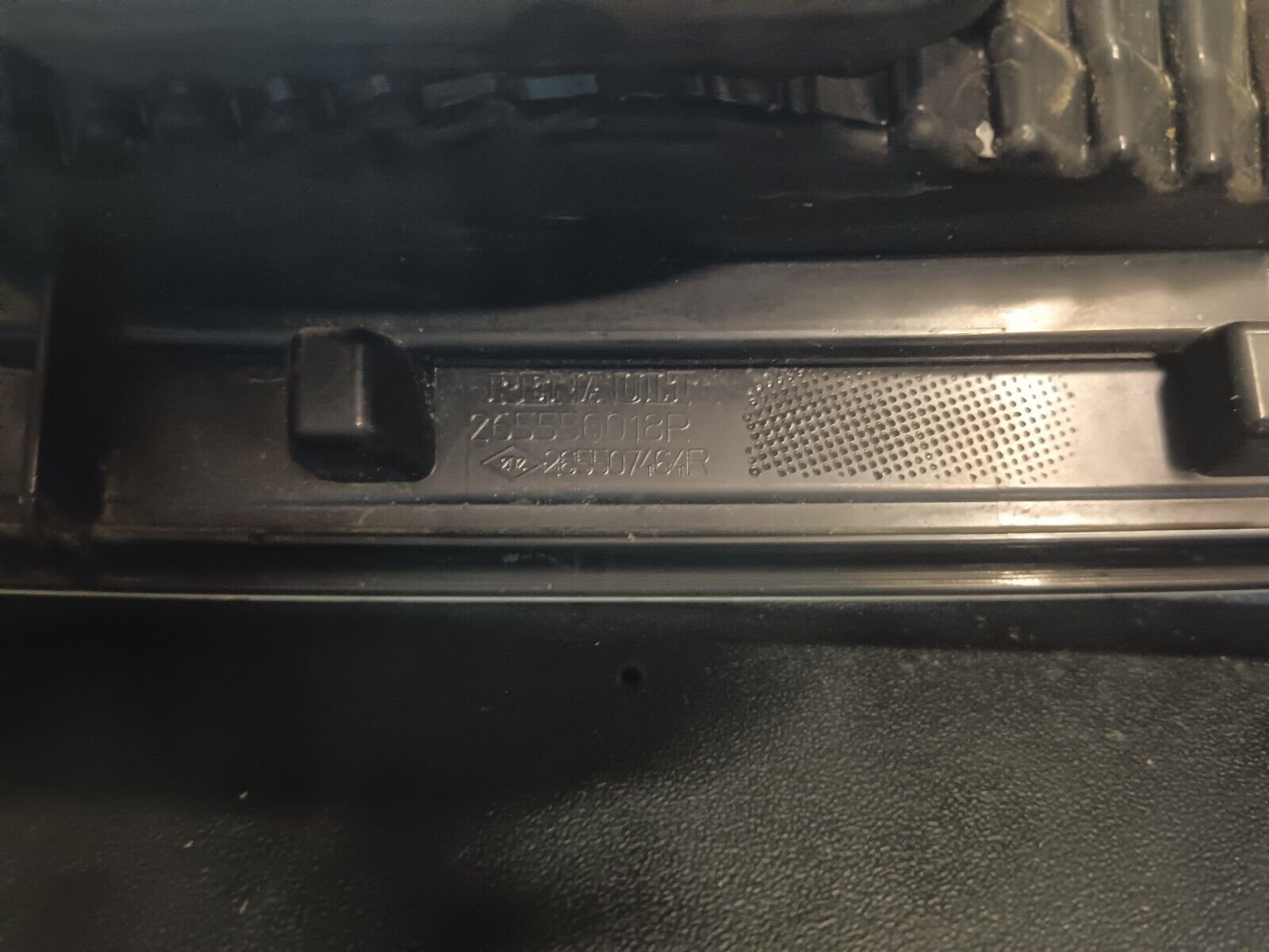 FEU ARRIEREDROIT  SECONDAIRE SCENIC 3 REFERANCE: 265550018