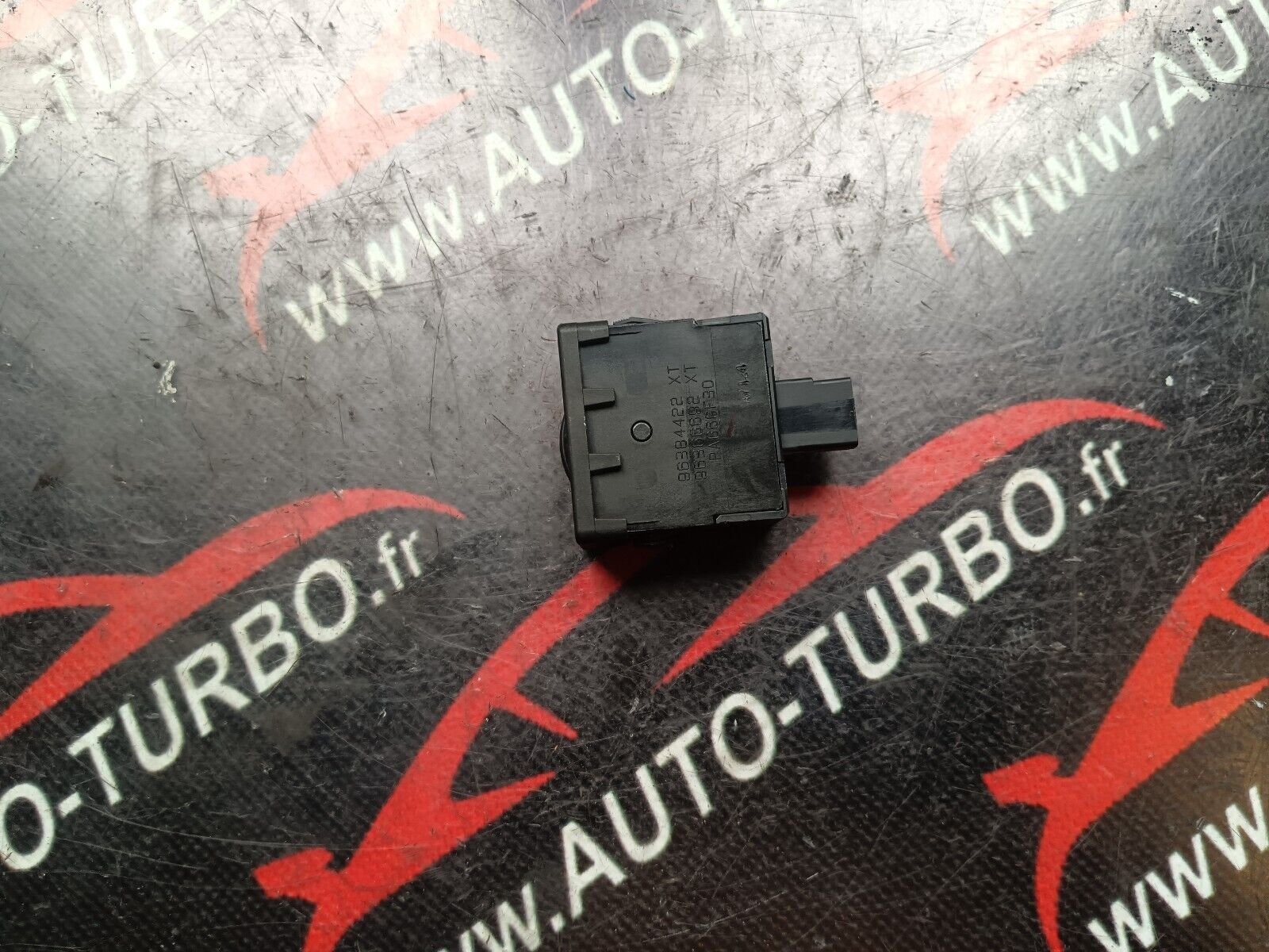 COMMANDE DE REGLAGE HAUTEUR CITROEN C4 PICASSO REFERENCE: 96384422
