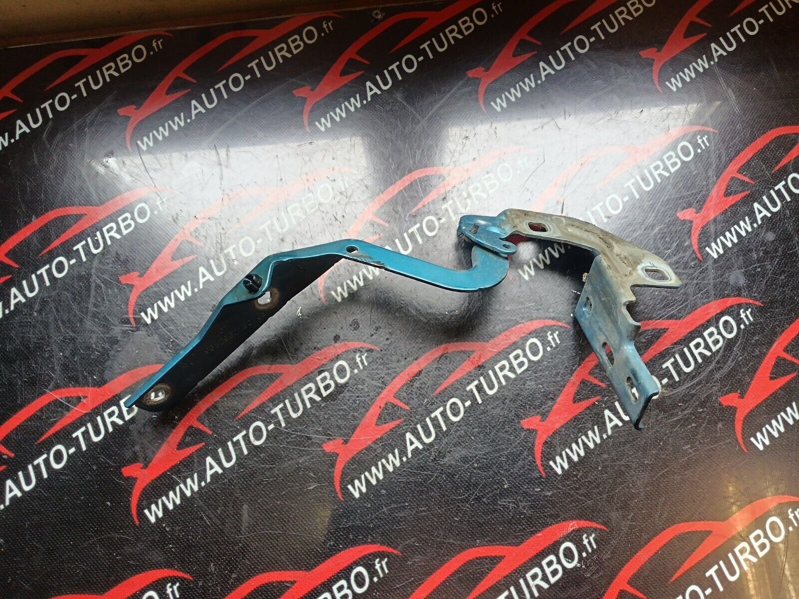 CHARNIERE GAUCHE CITROEN C4 PICASSO REFERENCE: 9652962180