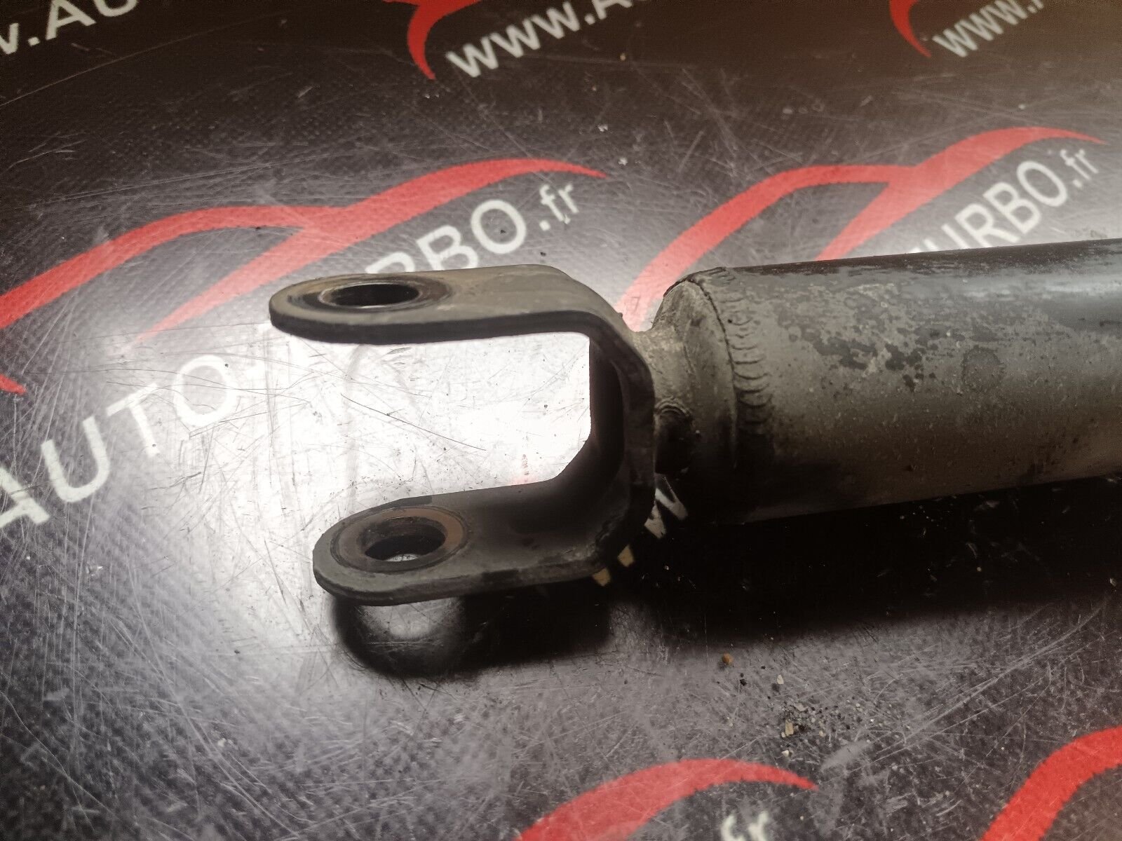 AMORTISSEUR ARRIERE GAUCHE HYUNDAI i30 1.6CRDI 90CH REFERENCE: 553102R250