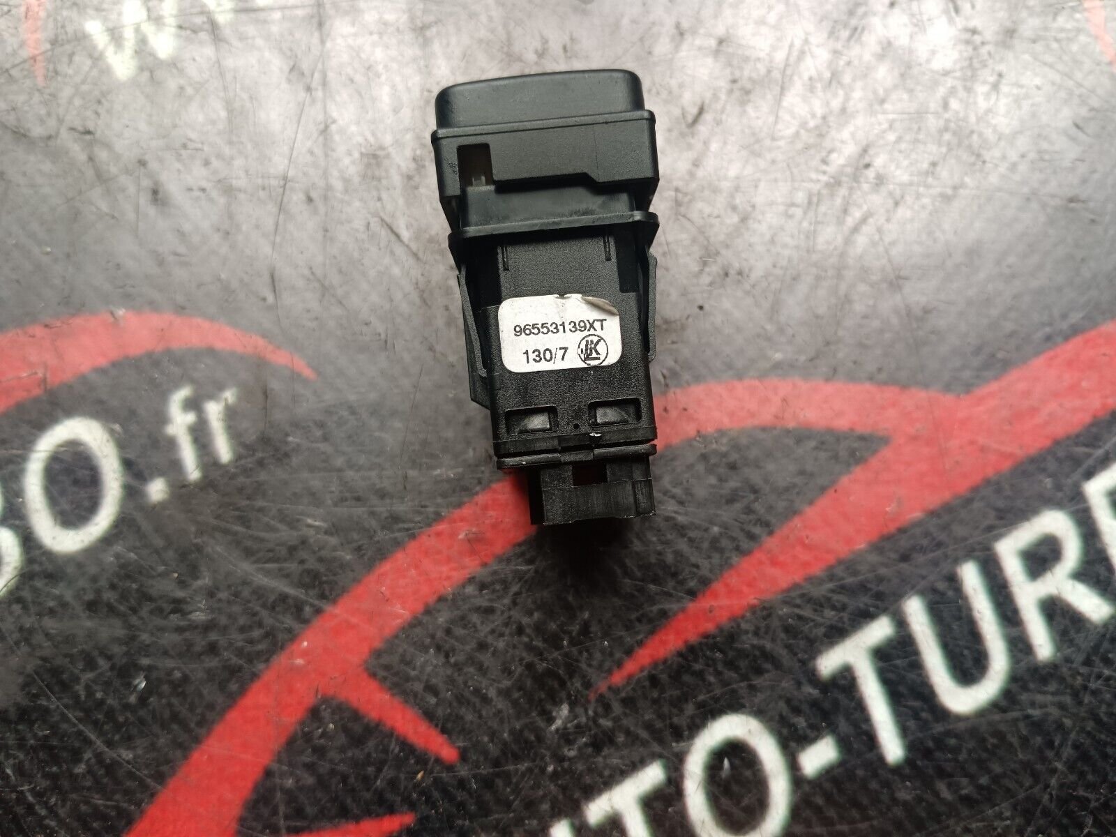 BOUTON INTERRUPTEUR CITROEN C4 PICASSO REFERENCE: 96553139