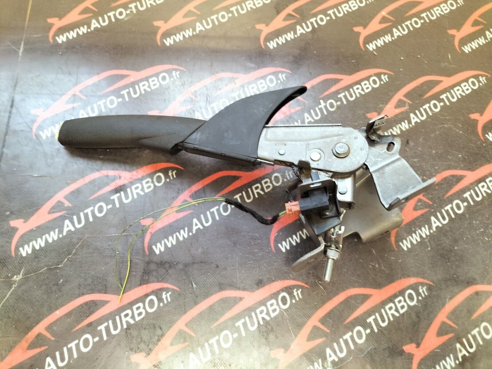 LEVIER FREIN A MAIN CITROEN C4