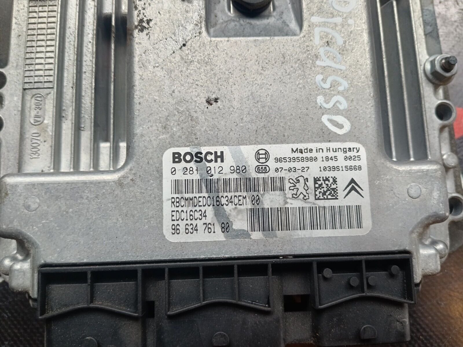 CALCULATEUR MOTEUR CITROEN C4 PICASSO REFERENCE: 9663476180