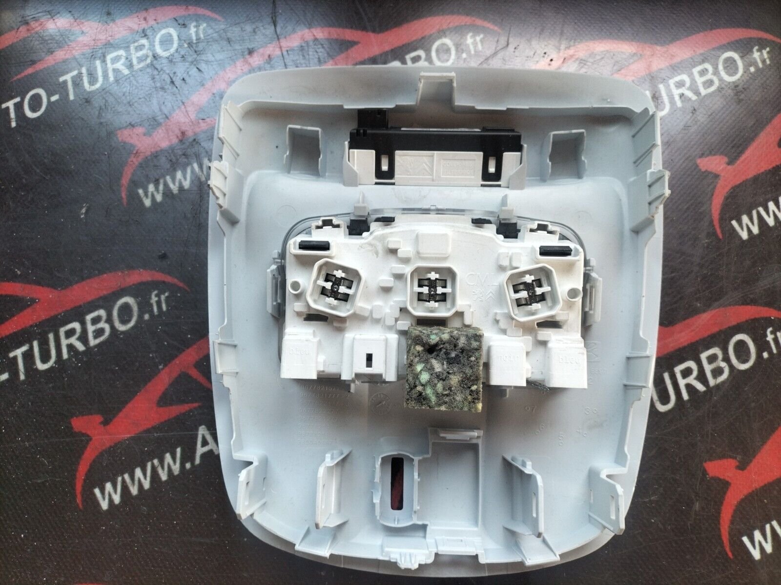 ECLAIRAGE INTERIEUR PLAFONNIER  PEUGEOT 308 PHASE 2 9677821577