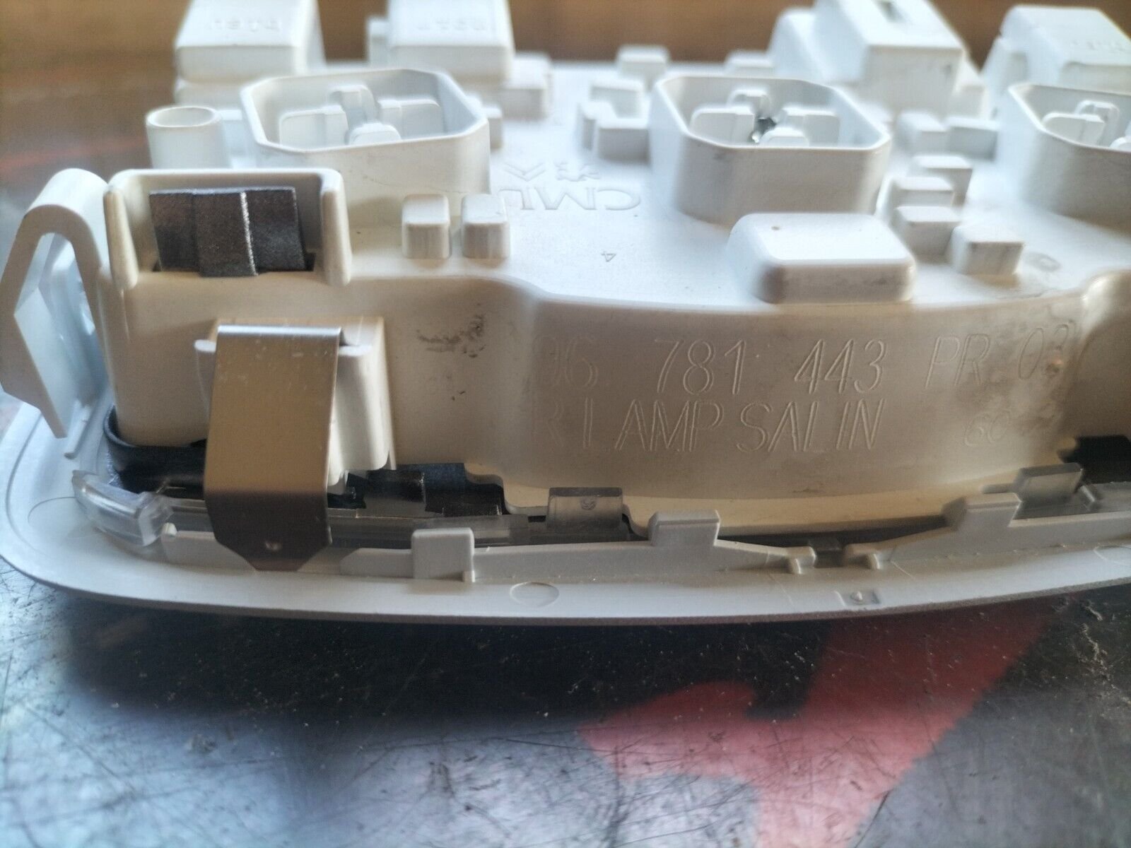 ECLAIRAGE INTERIEUR ARRIERE PEUGEOT CITROEN 96781443