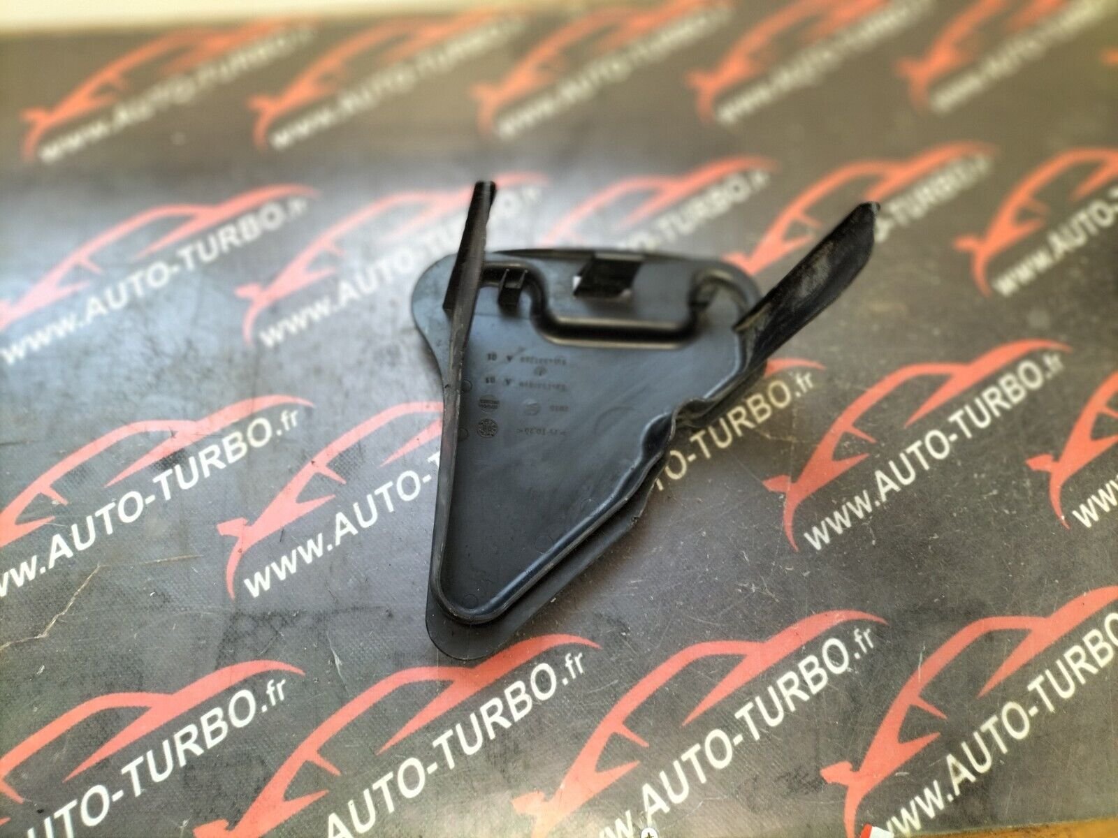 CACHE PRIS D'AIR 1.6 HDI CITROEN C4 9654937180