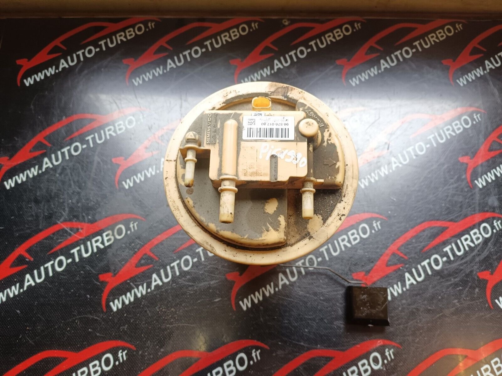 POMPE A GAVAGE CITROEN C4 PICASSO REFERENCE: 9657601780