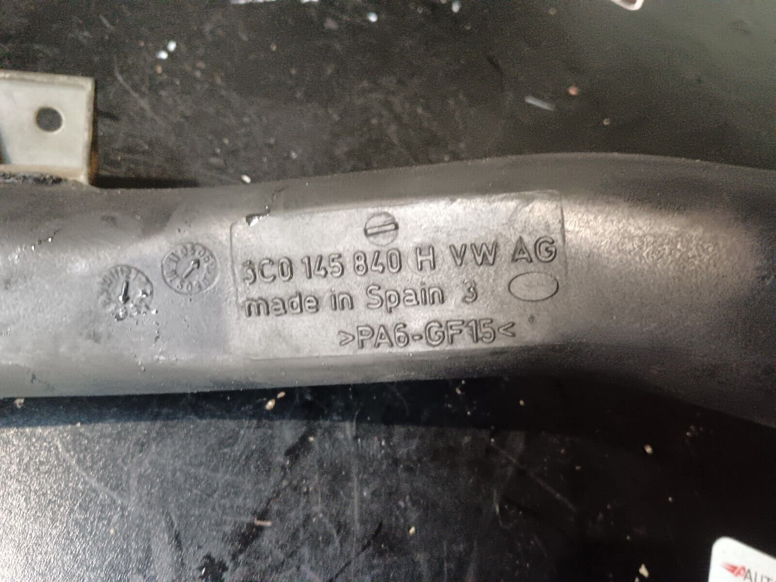 TUYAU DURIT VOLKSWAGEN GOLF V REFERENCE: 3C0145840