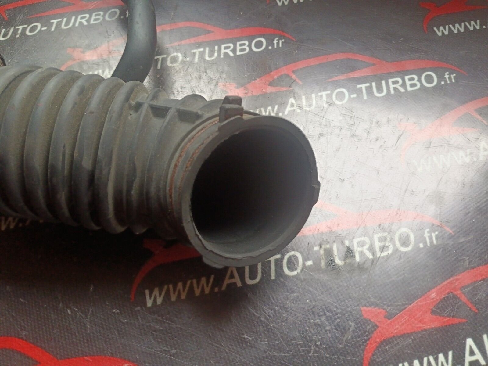 TUYAU CONDUIT D'AIR HYUNDAI i30 1.6CRDI 90CH REFERENCE: 28138-1M250