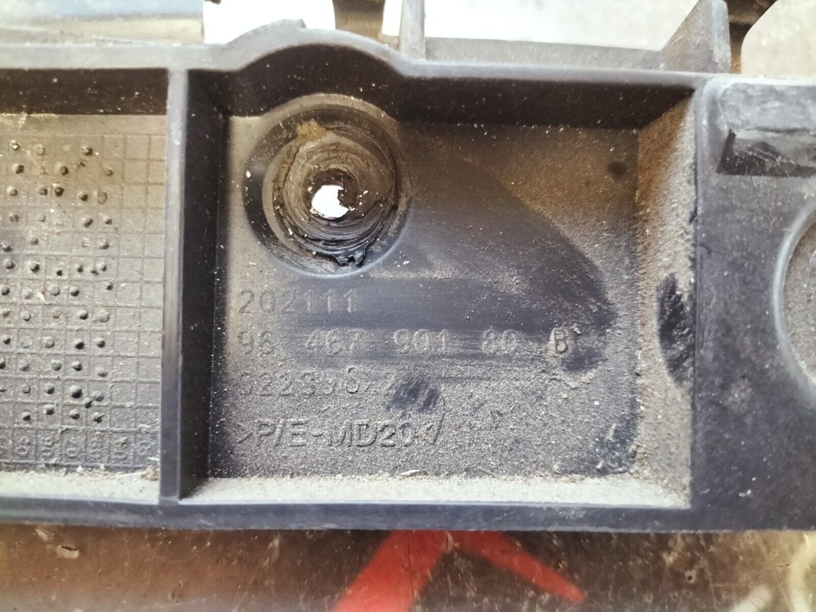 SUPPORT PARE CHOC ARRIERE DROITE CITROEN C4 9646790280 B