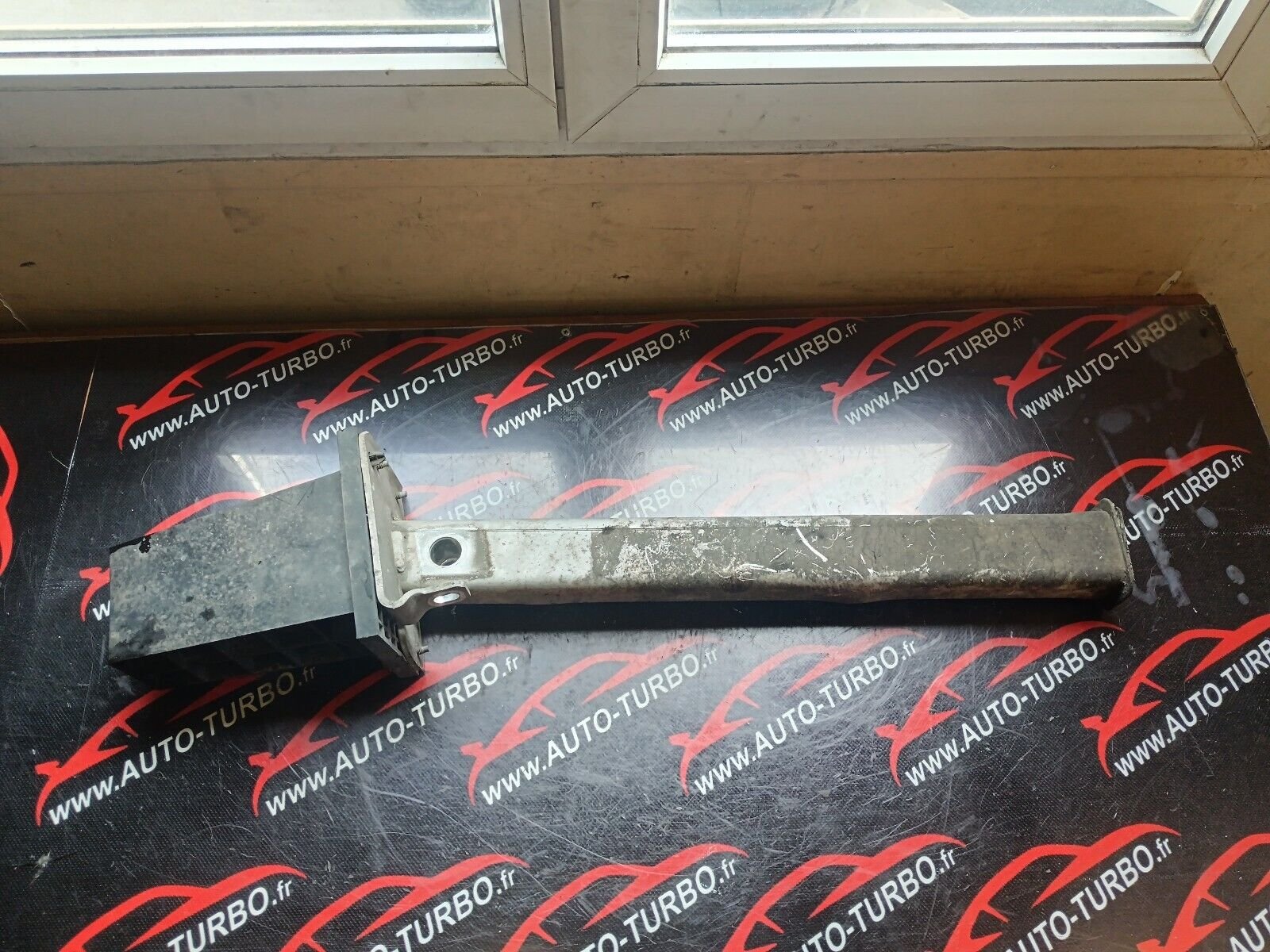 RENFORT PARE CHOC AVANT DROIT CITROEN C4 PICASSO