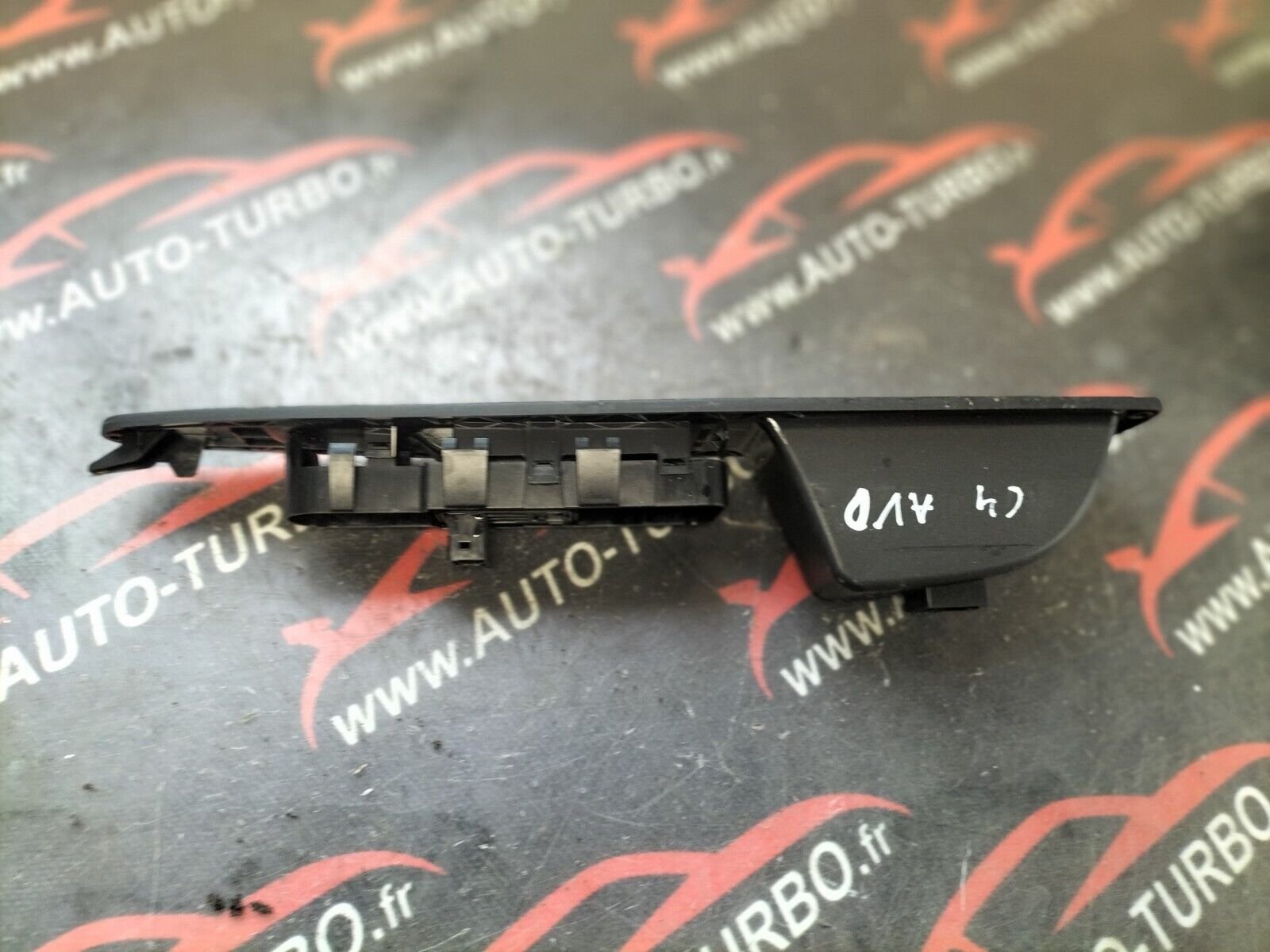 COMMANDE LEVE VITRE PASSAGER  CITROEN C4 9651465577