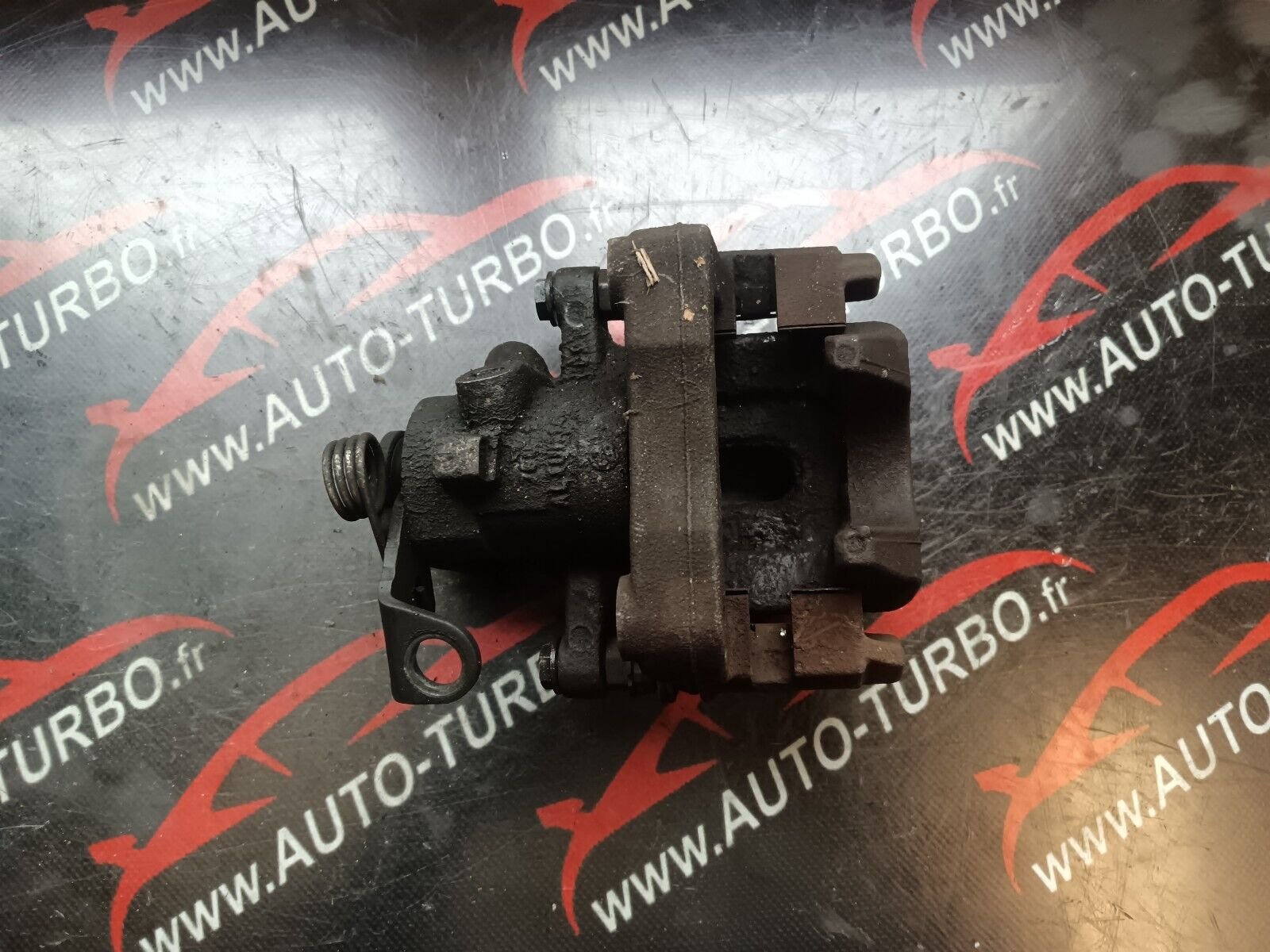 ETRIER ARRIERE GAUCHE CITROEN C4 COUPE REFERENCE: 9670365980