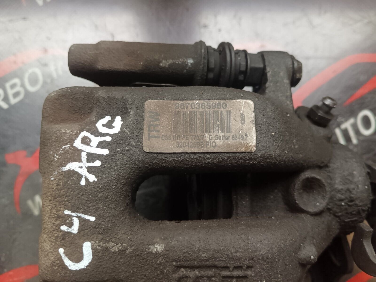 ETRIER ARRIERE GAUCHE CITROEN C4 COUPE REFERENCE: 9670365980