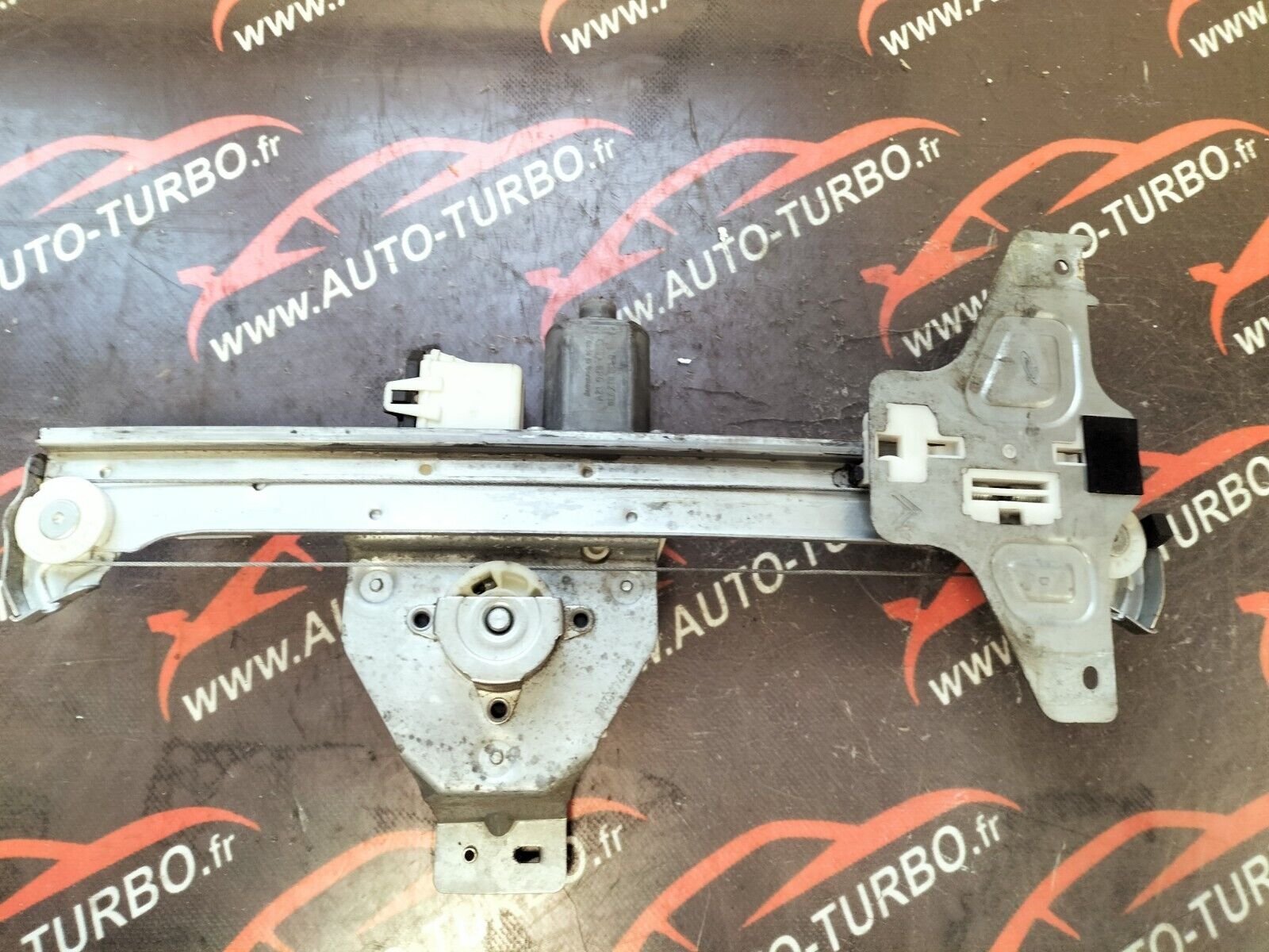 MECANISME LEVE VITRE ARRIERE DROITE CITROEN C4  9224H3, 0130822238