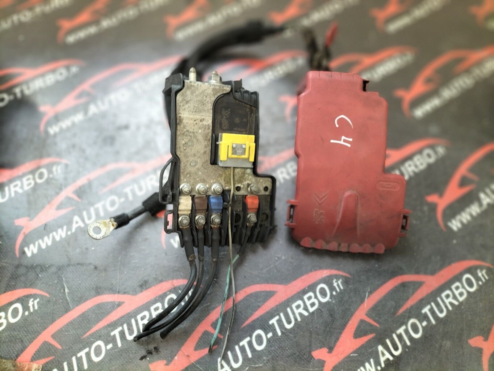 PORTE FUSIBLES CITROEN C4 1.6 HDI 110 CH 9660222380