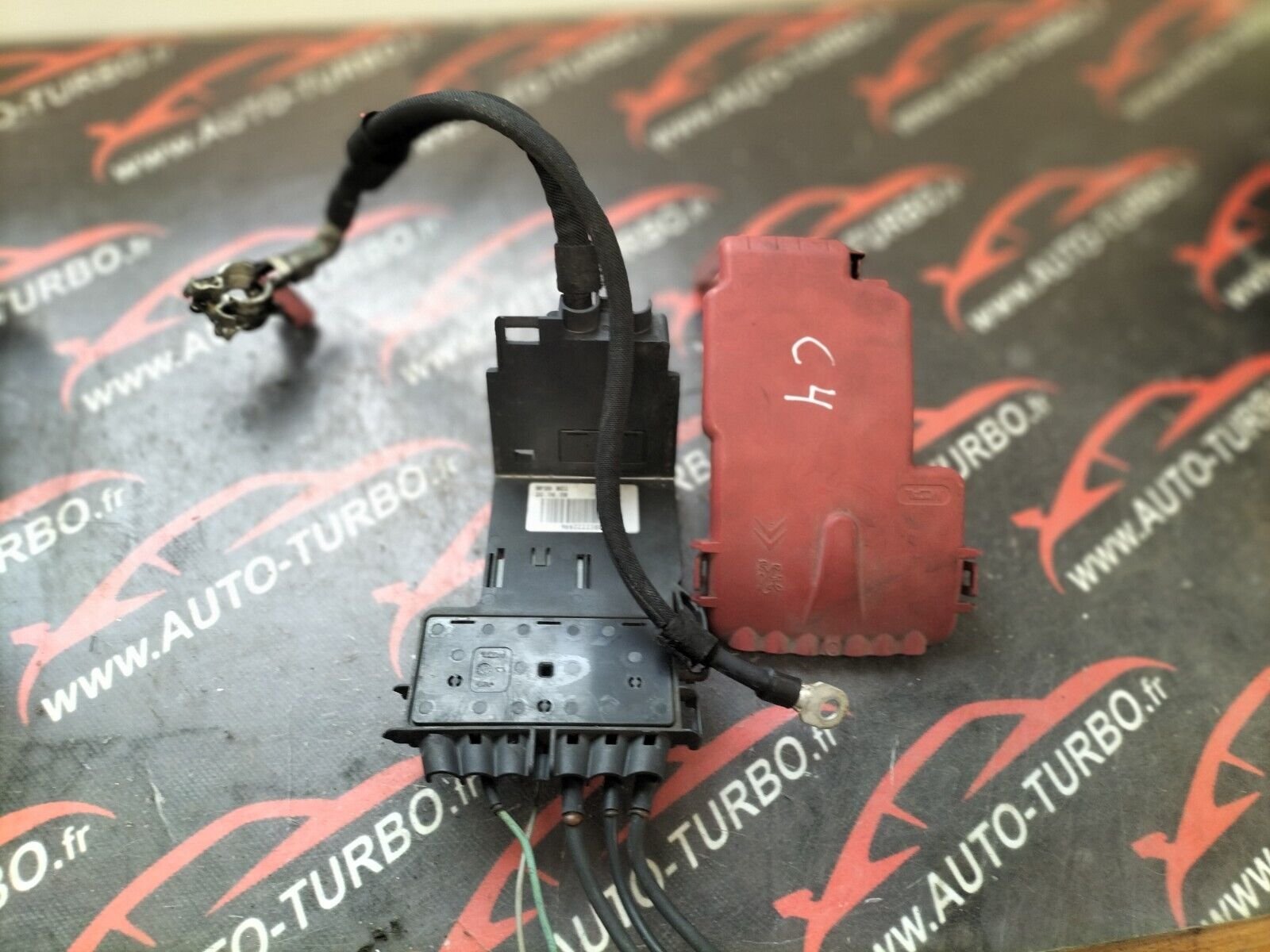 PORTE FUSIBLES CITROEN C4 1.6 HDI 110 CH 9660222380